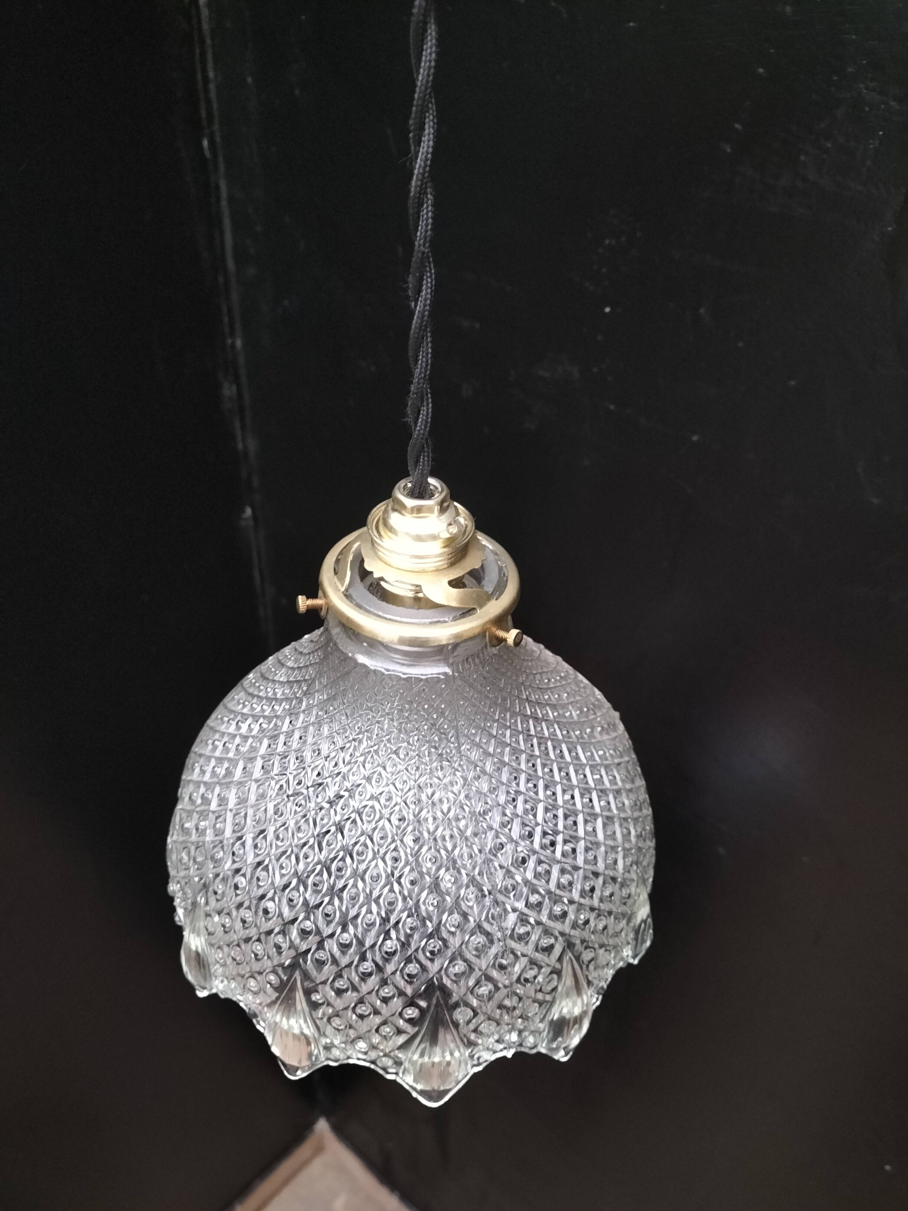 Holophane suspension