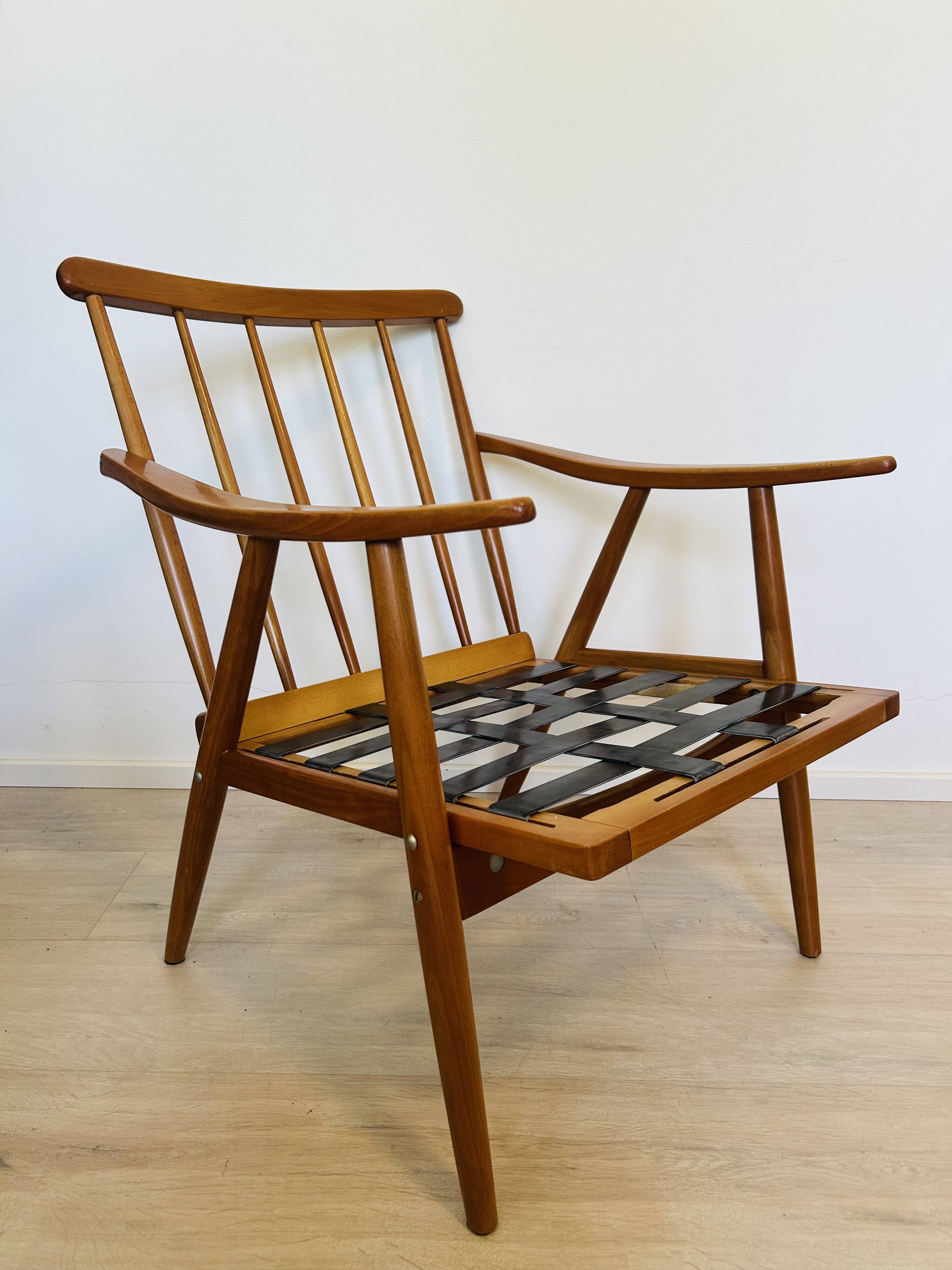 Mid-Century Armchair by Jaroslav Šmidek for TON, 1970’s