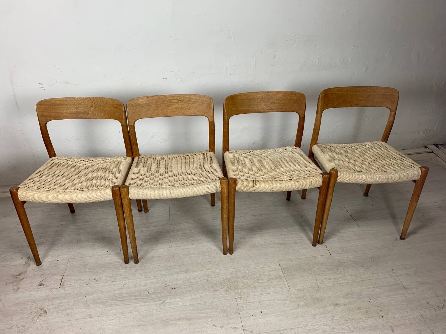Teak chairs model 75 Niels Moller