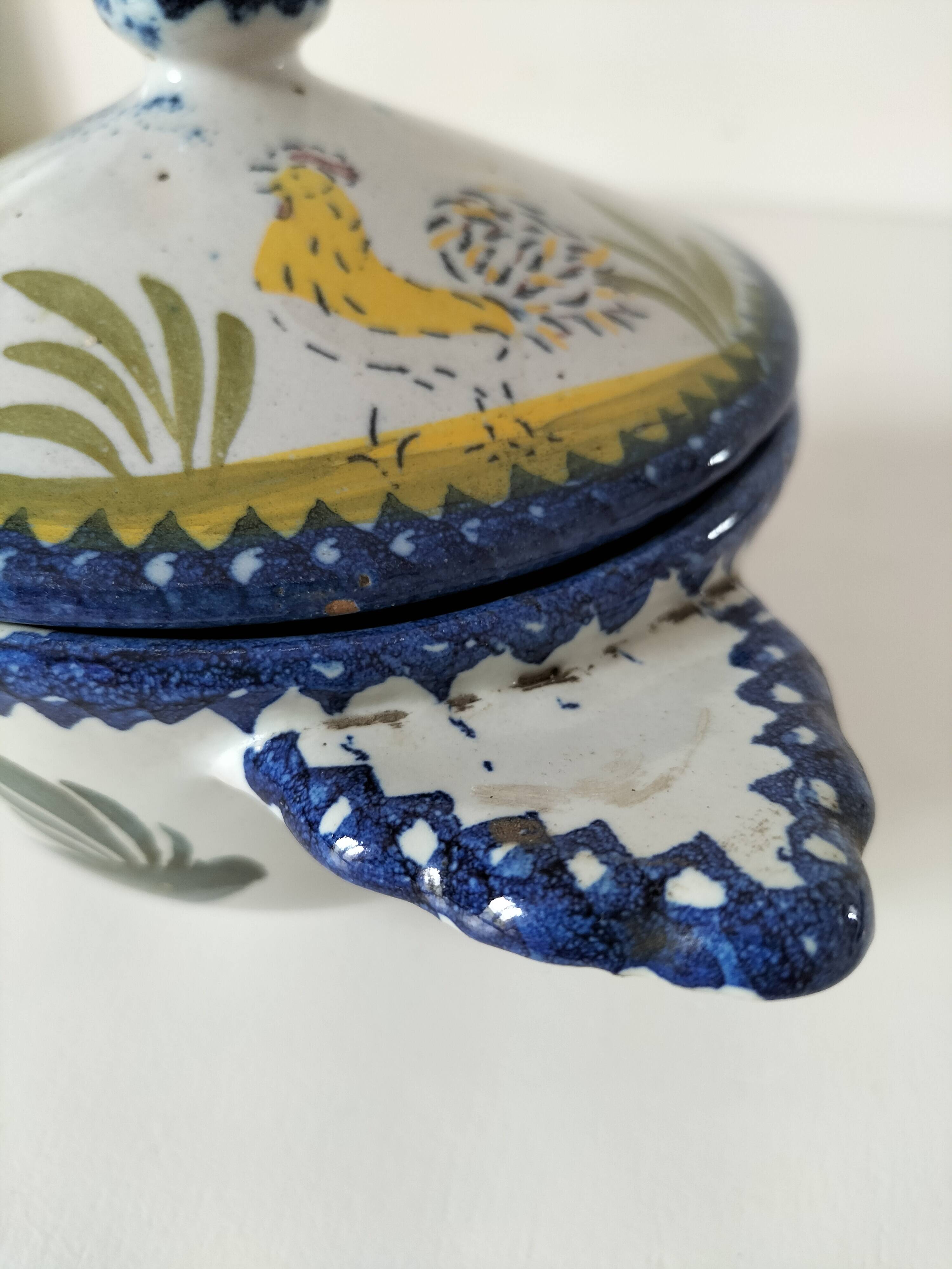 Earthenware bowl with lid from Charolles, village decoration.