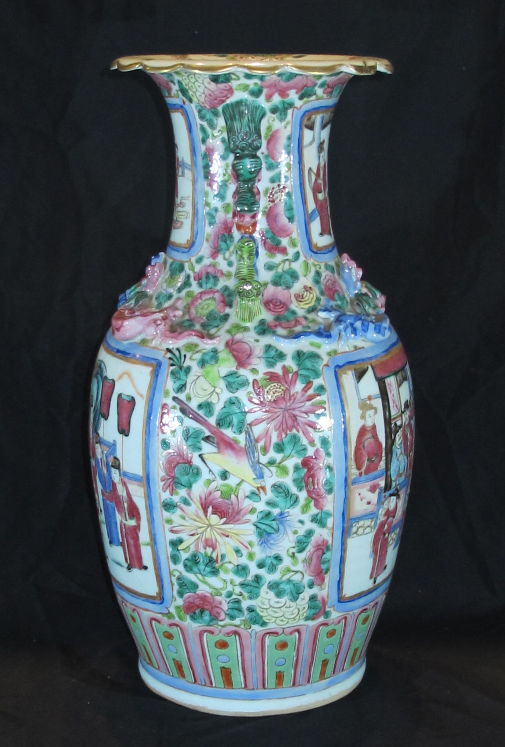 Large Chinese vase China 19th century