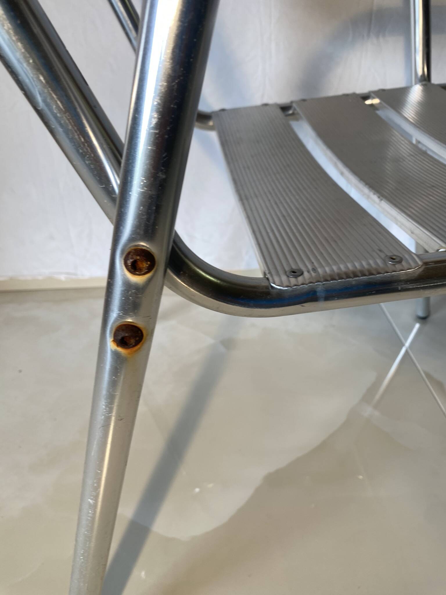 Set of 3 aluminum bistro chairs