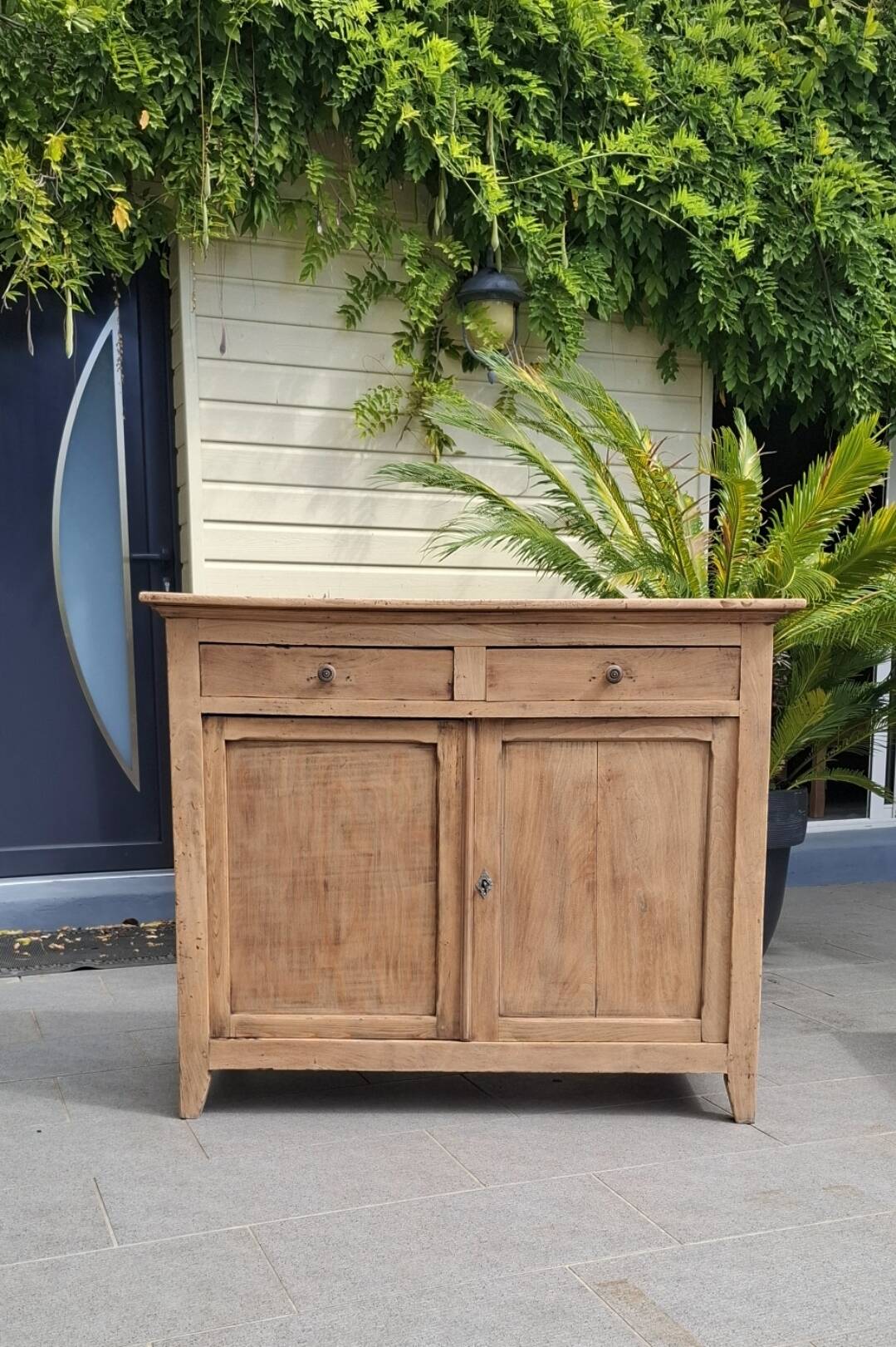 Renovated Parisian buffet