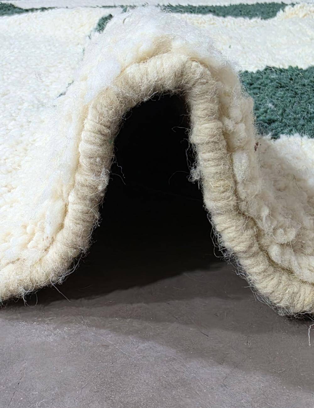 Contemporary Berber Rug - 315 x 250 cm