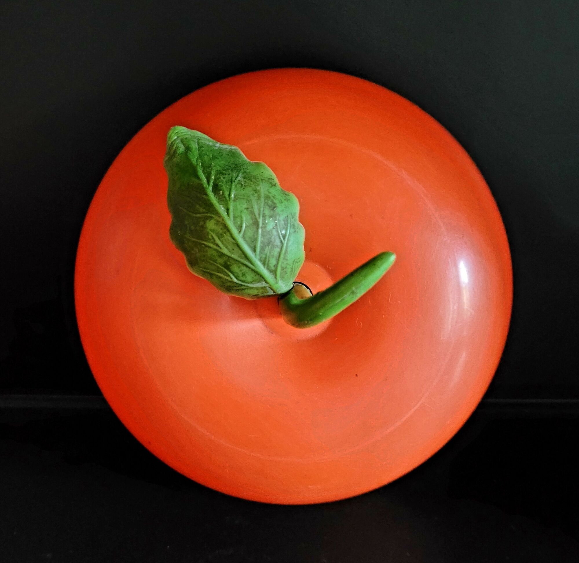 Old ice bucket vintage ice cream apple 70s
