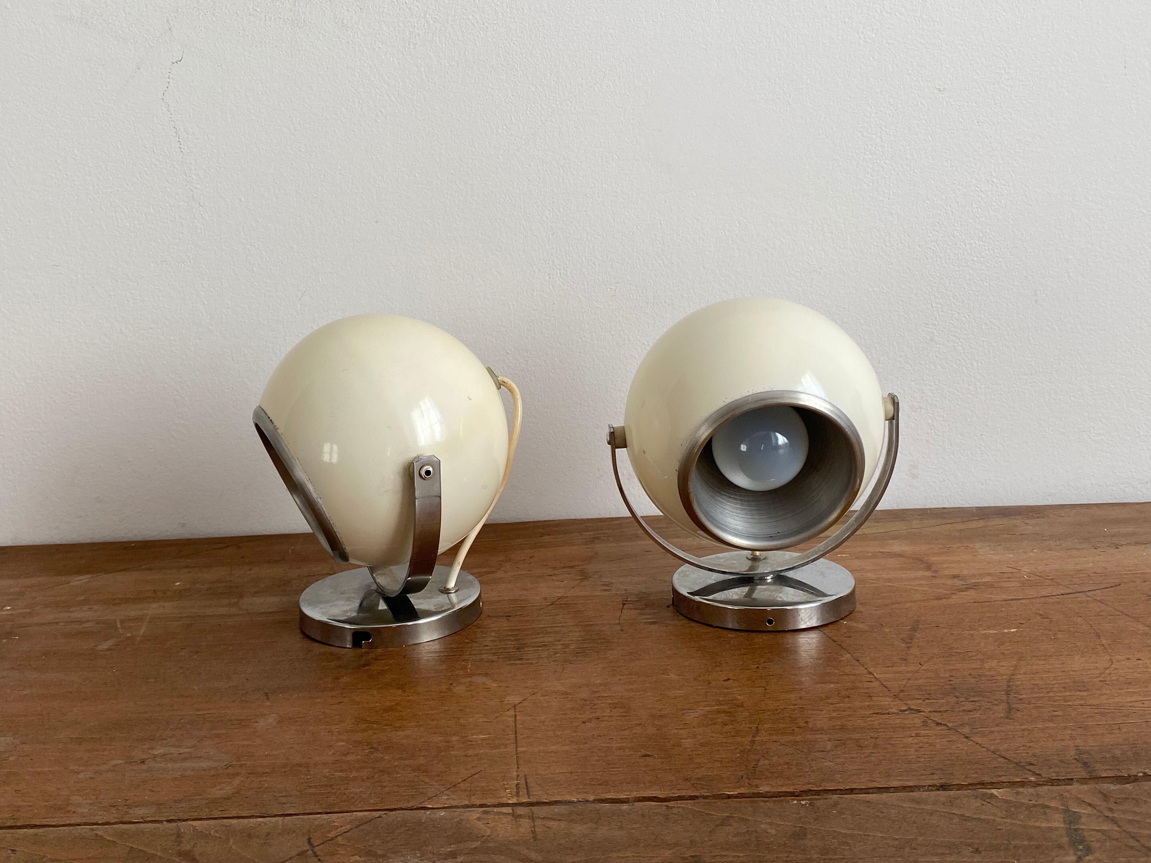 Paire d’appliques « eye ball ». 1970