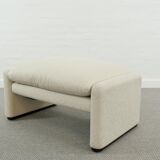Maralunga 3-seat Sofa with Footrest in offwhite by Vico Magistretti for Cassina, Italy