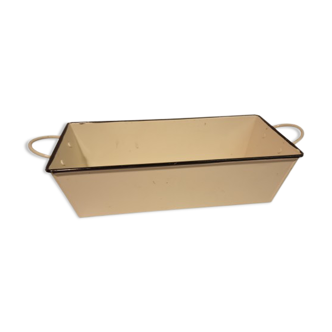 Plat en tôle émaillée