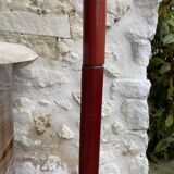 Porte-manteau Cactus de Mauro Pasquinelli - en bois rouge
