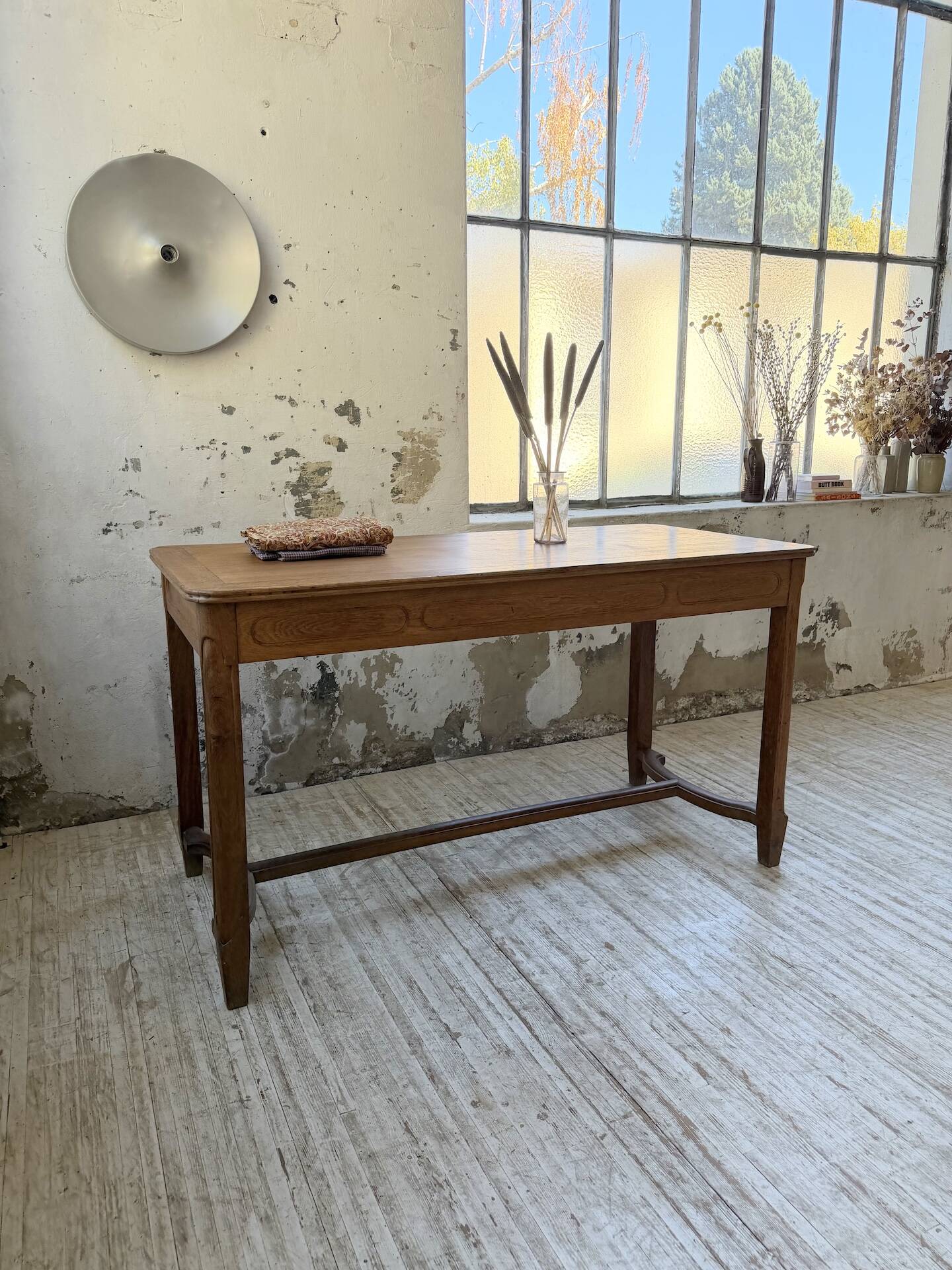 Desk - work table for a draper 1900 150cm