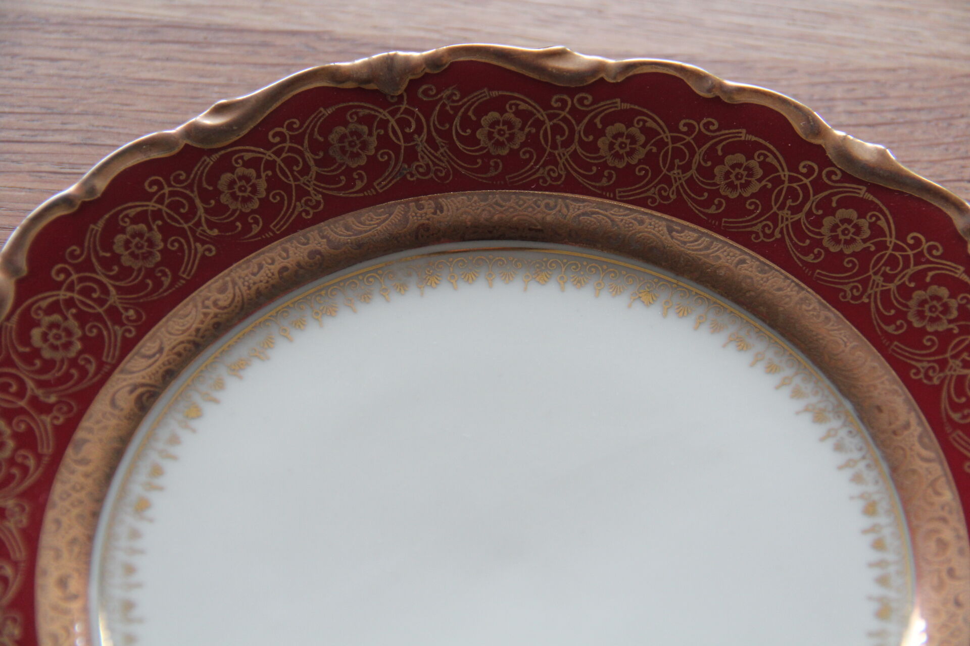 Bavarian porcelain dessert plate, garnet and gold floral rinses