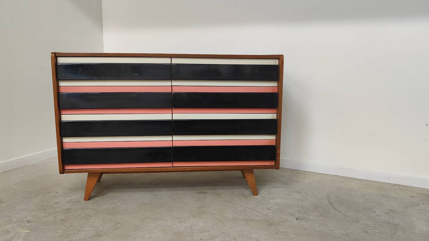 Commode U 453 pink by Jiri Jiroutek for Interier Praha 1961