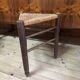 Série de 3 tabourets tripodes bois et paille