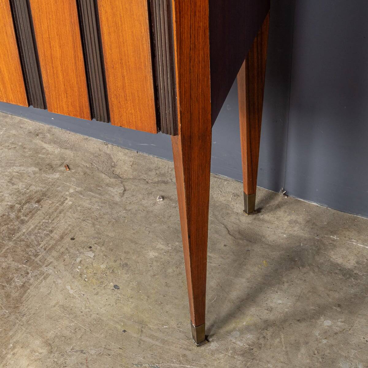 MID 20thC ITALIAN STRIPED WOODEN BUFFET BY PAOLO BUFFA c.1950