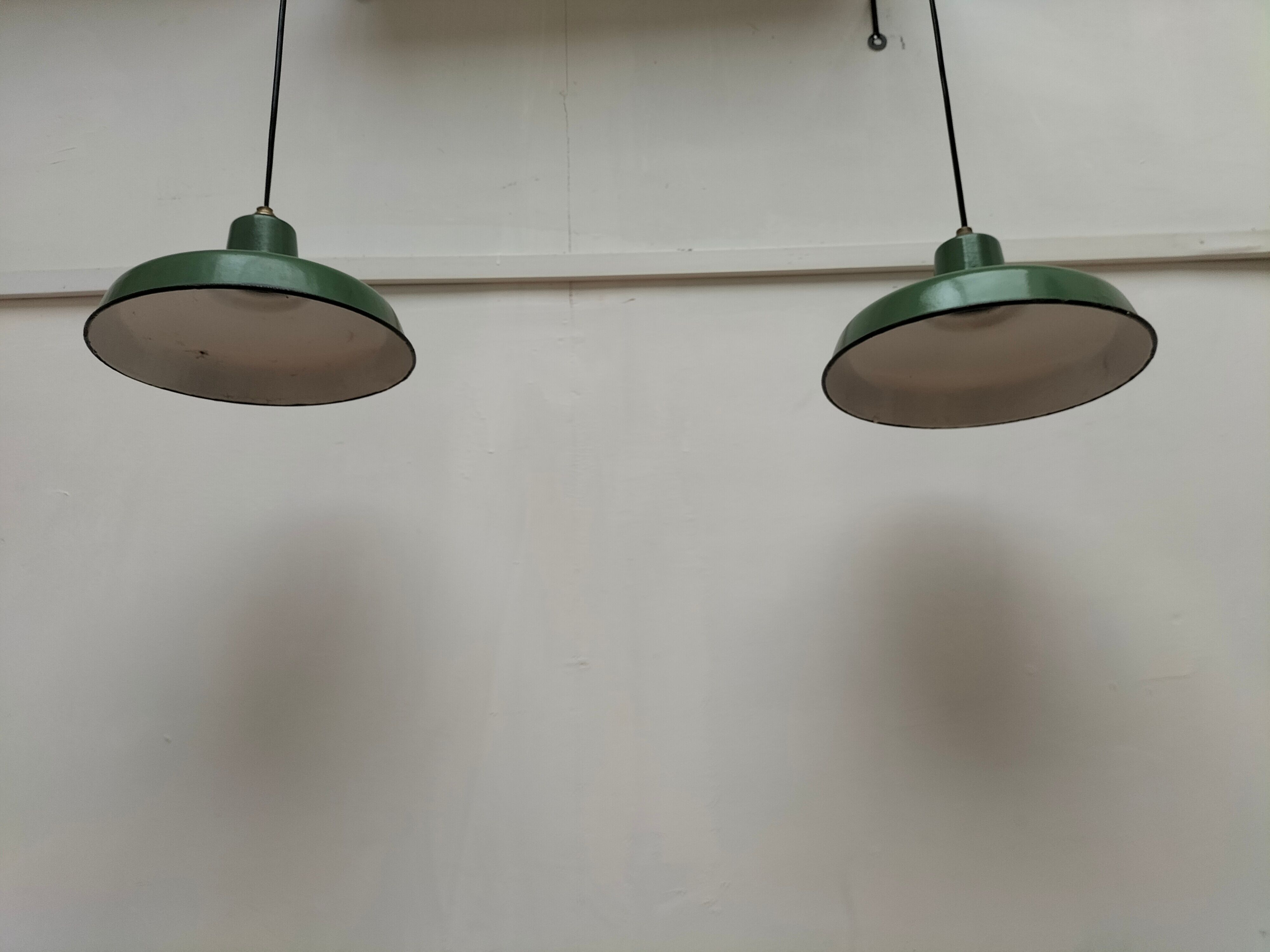 Series of 2 industrial suspensions