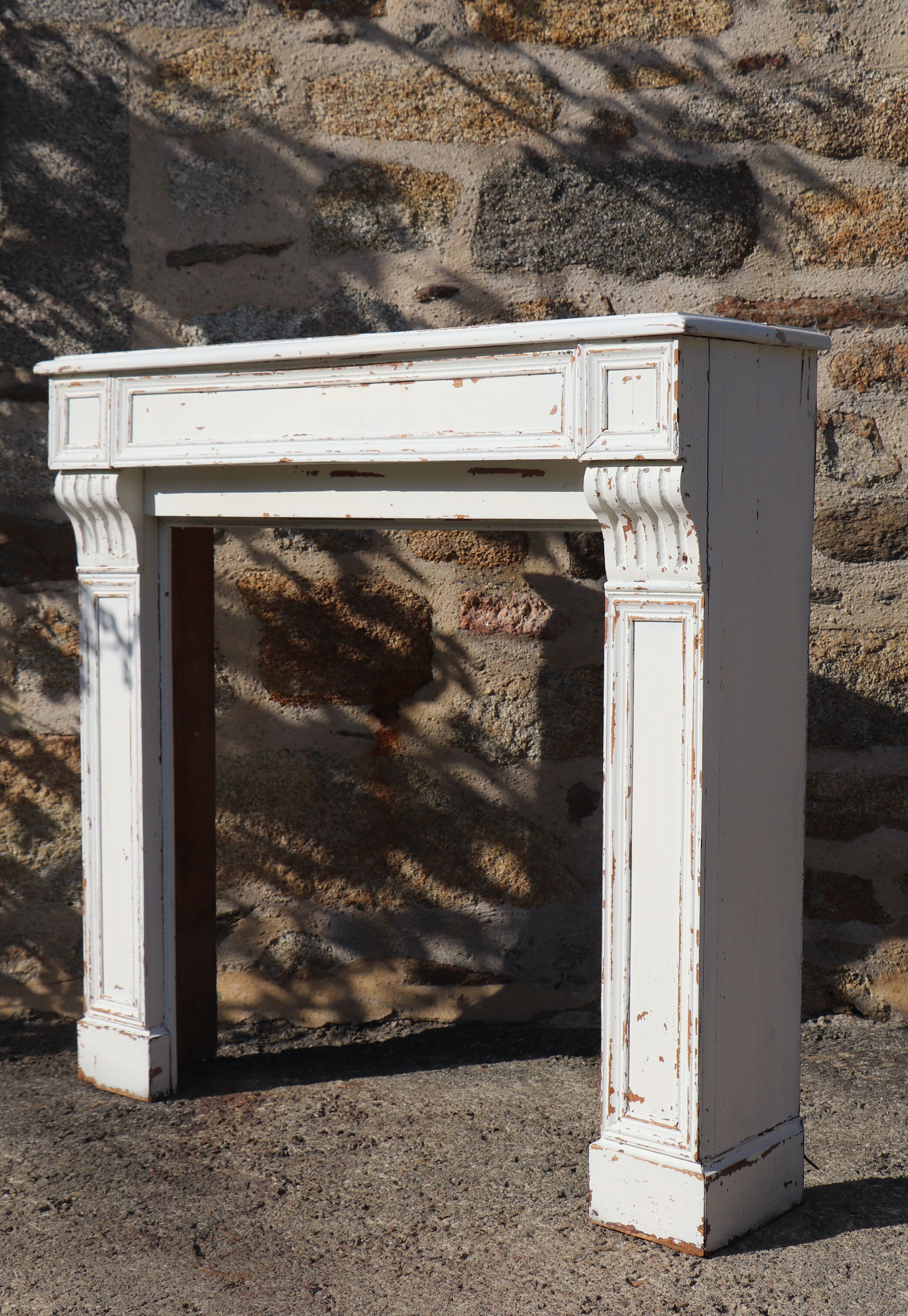 Wooden chimney, Directoire style