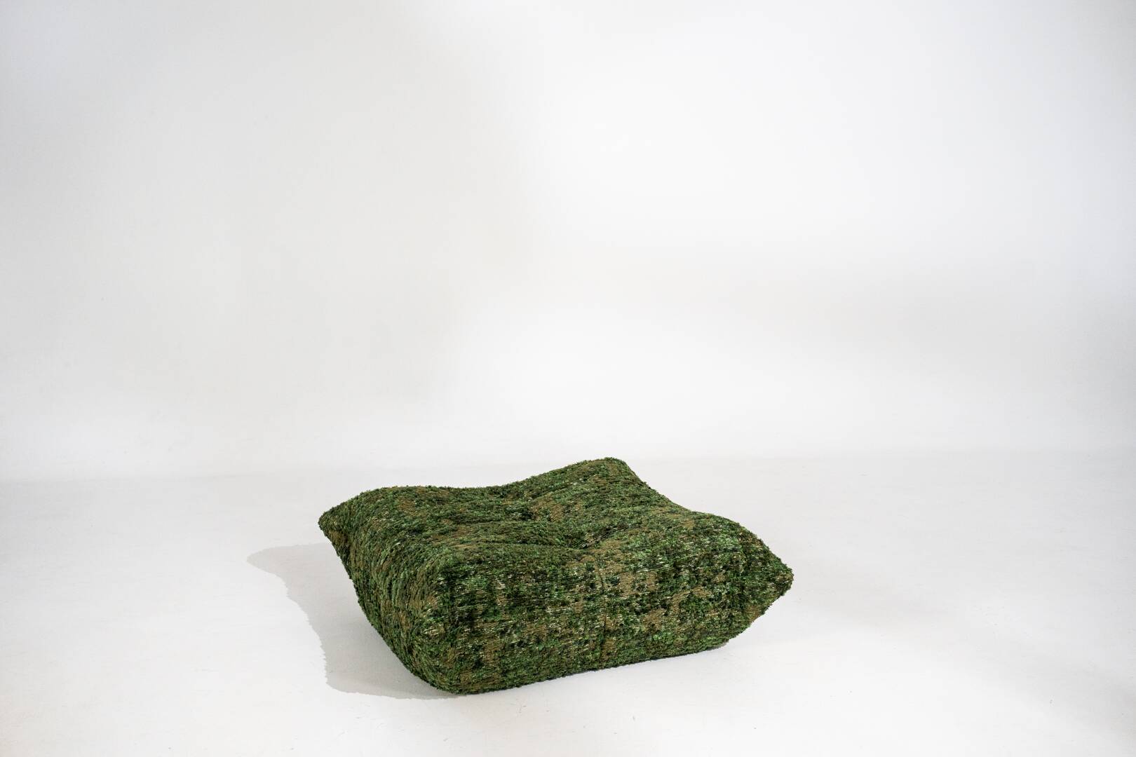 Ensemble de fauteuil et pouf Togo en tissu Heritage Wave