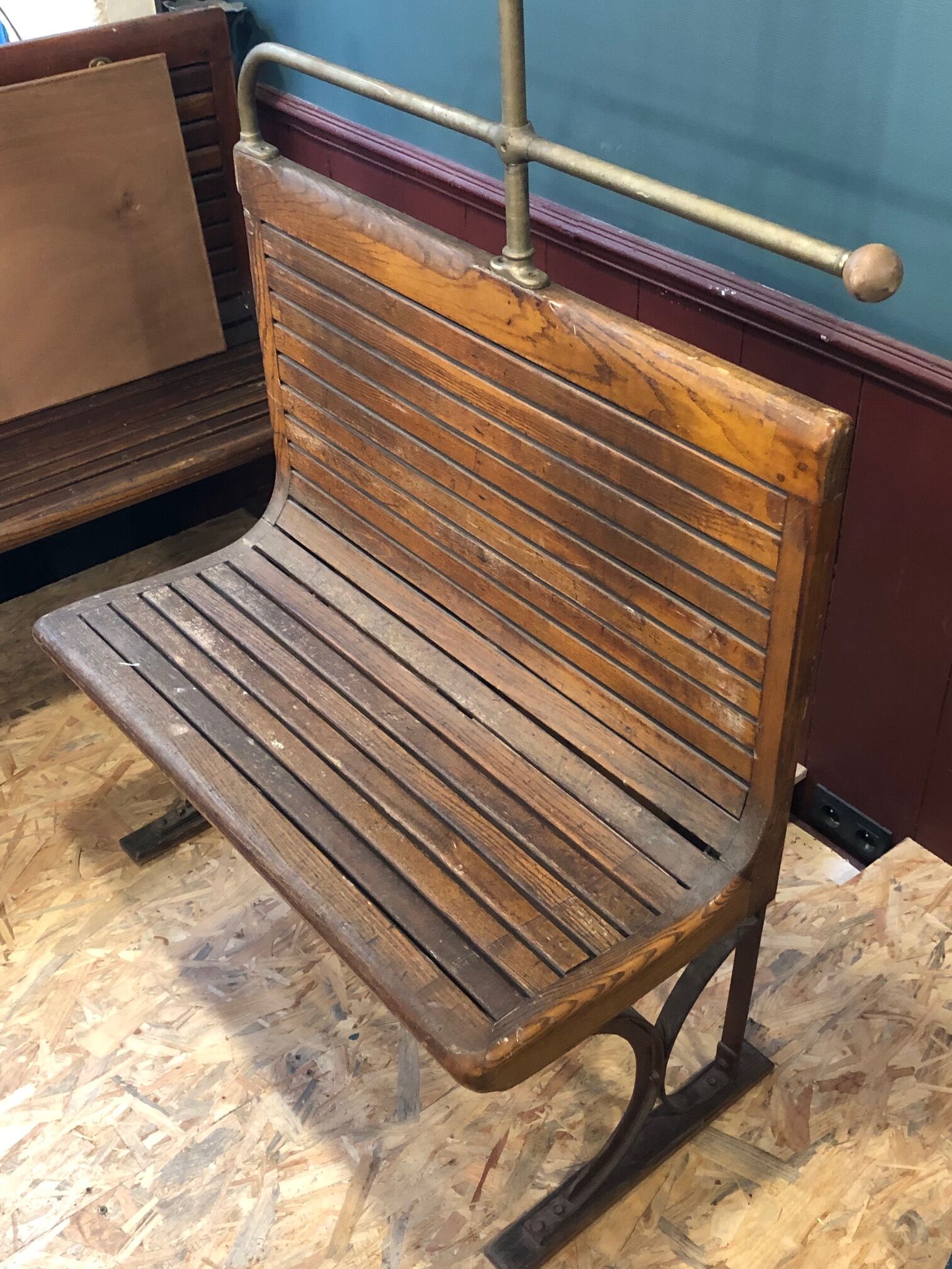 Seat of metro Sprague with his door Hat