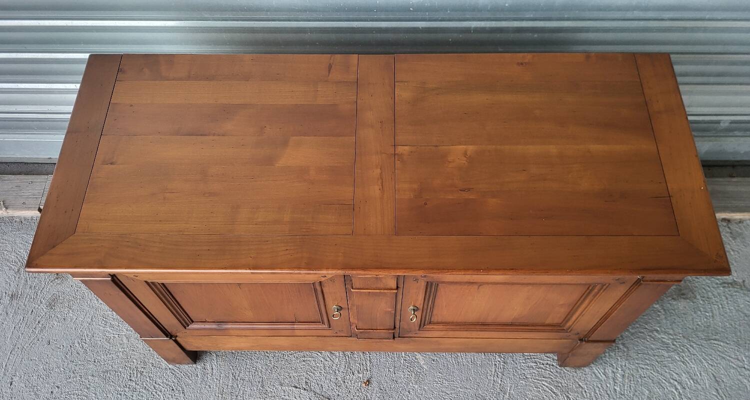 Buffet bas, bahut en bois massif chevillé