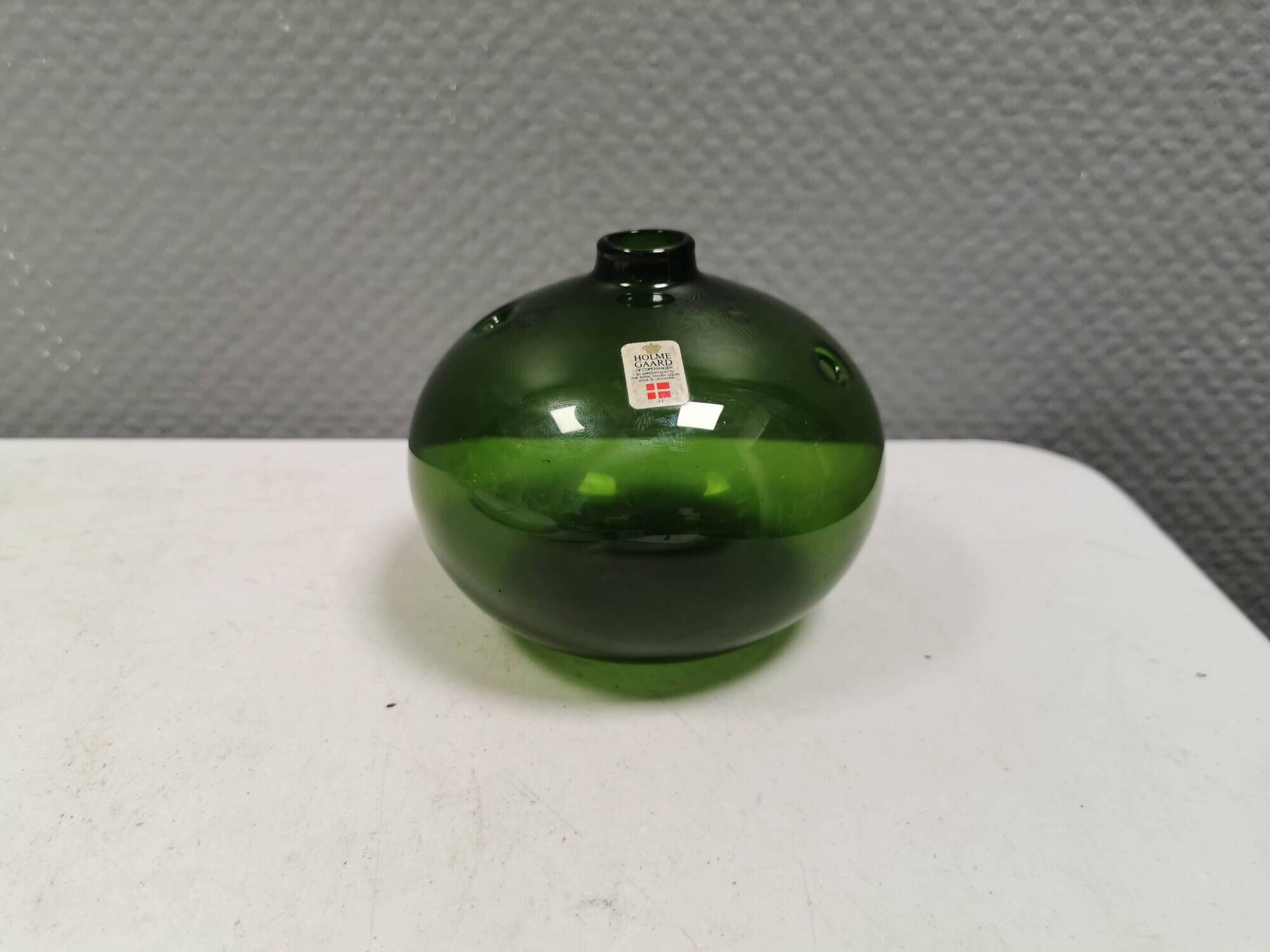 Beautiful "Hulvase/flower globe" in olive green color. Denmark 1970s