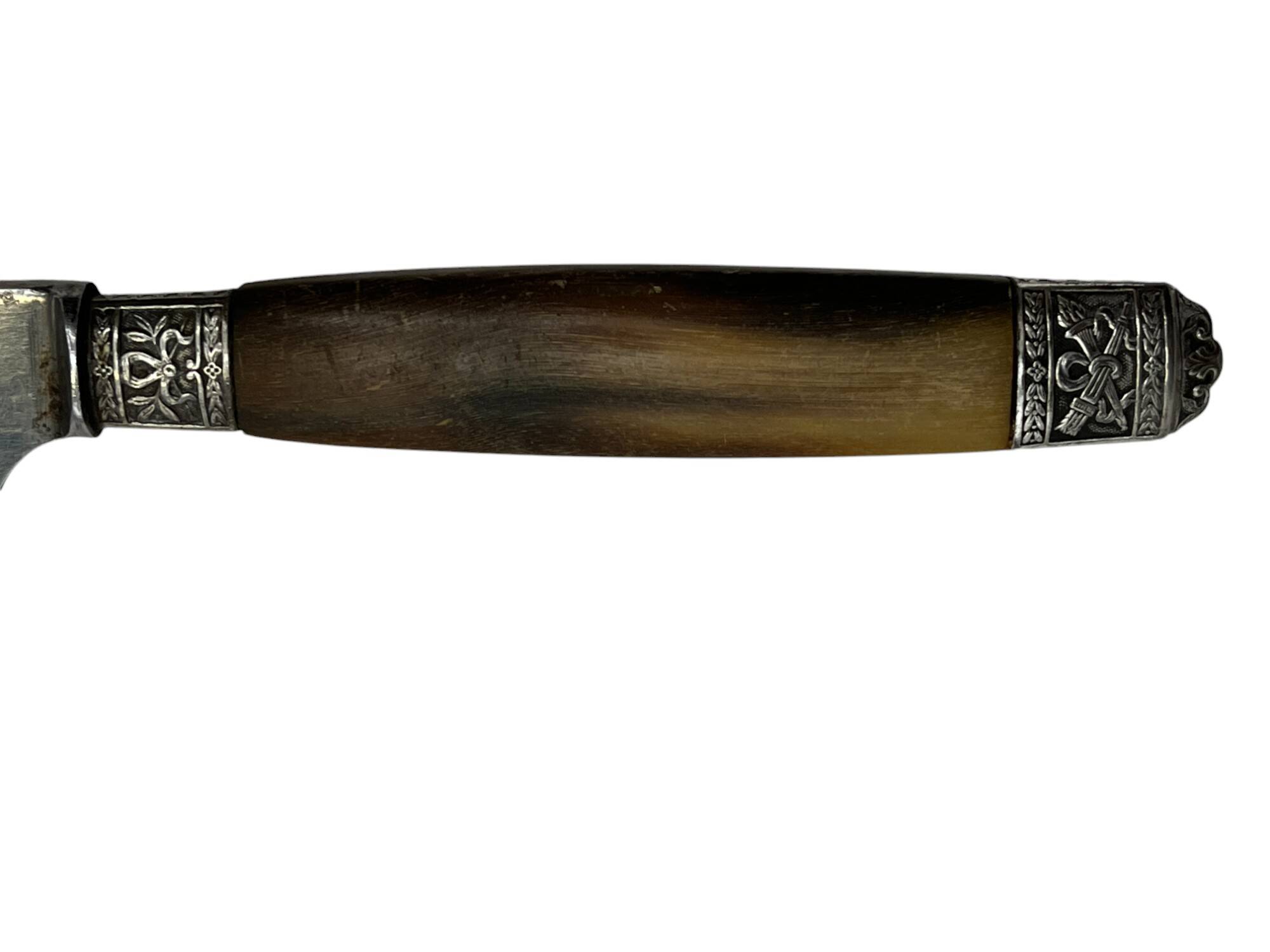 12 Ace of Clubs knives with horn handle, silver-plated metal ferrule, late 19th century