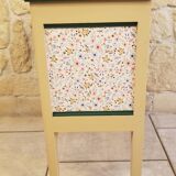 Bedside table - Vintage nightstand revamped