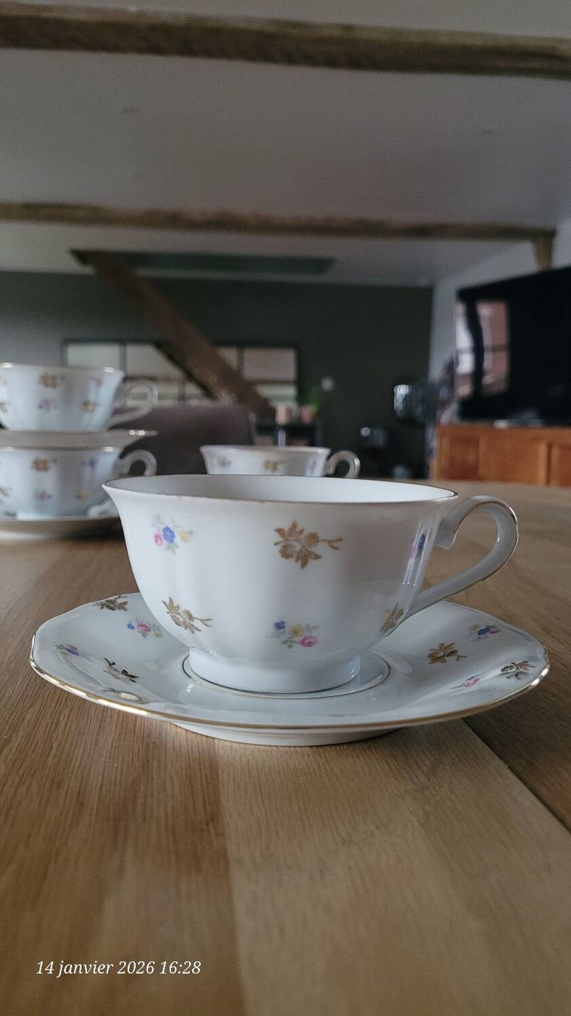 4 cups and saucers in porcelain from Bavaria