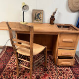 Ancien bureau enfant en chêne