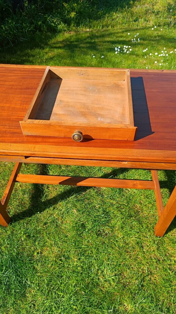 Table de ferme ancienne en bois – authenticité & charme rustique