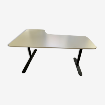 Bureau d'angle