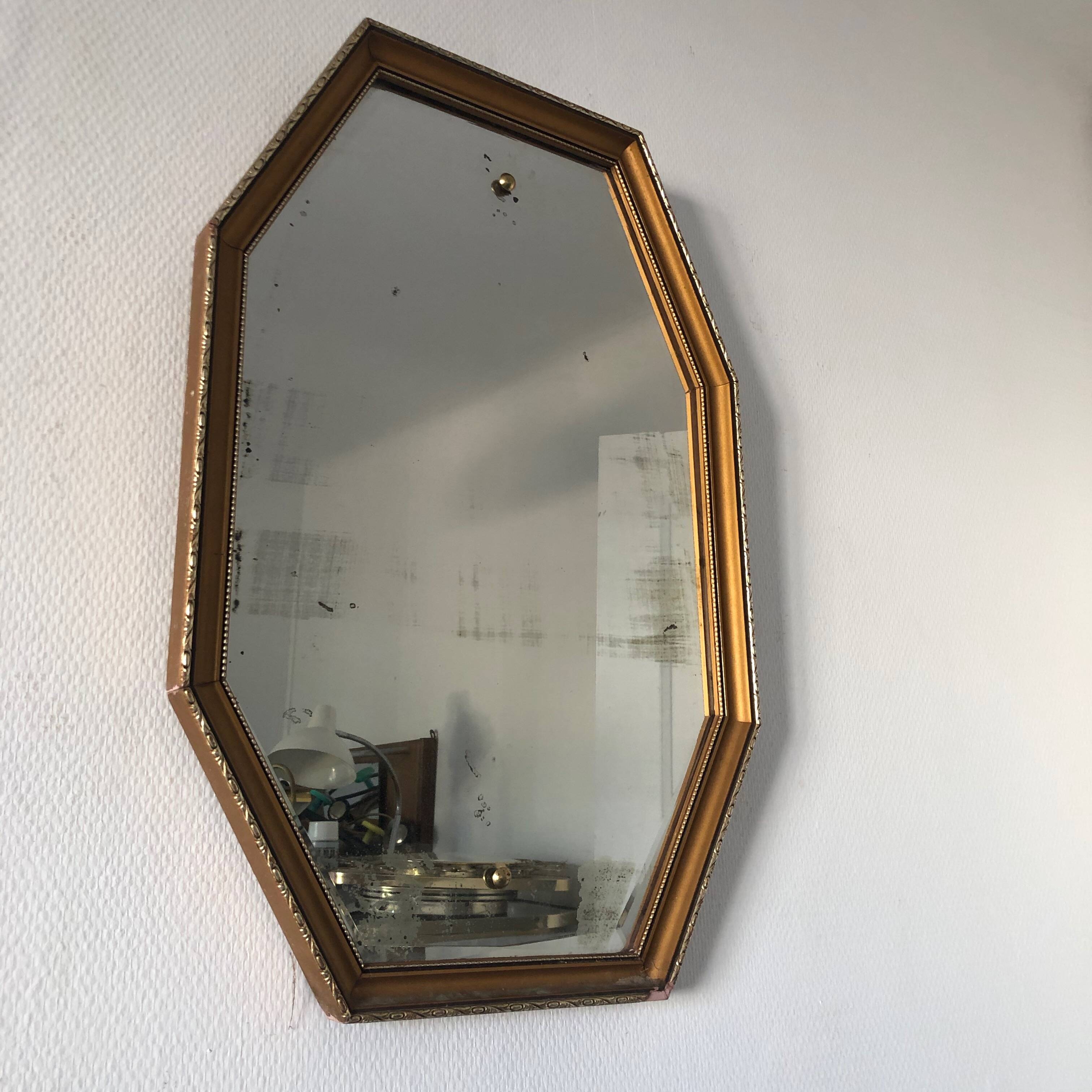 Vintage 1950 octagonal beveled mirror in gilded wood - 65 x 44 cm