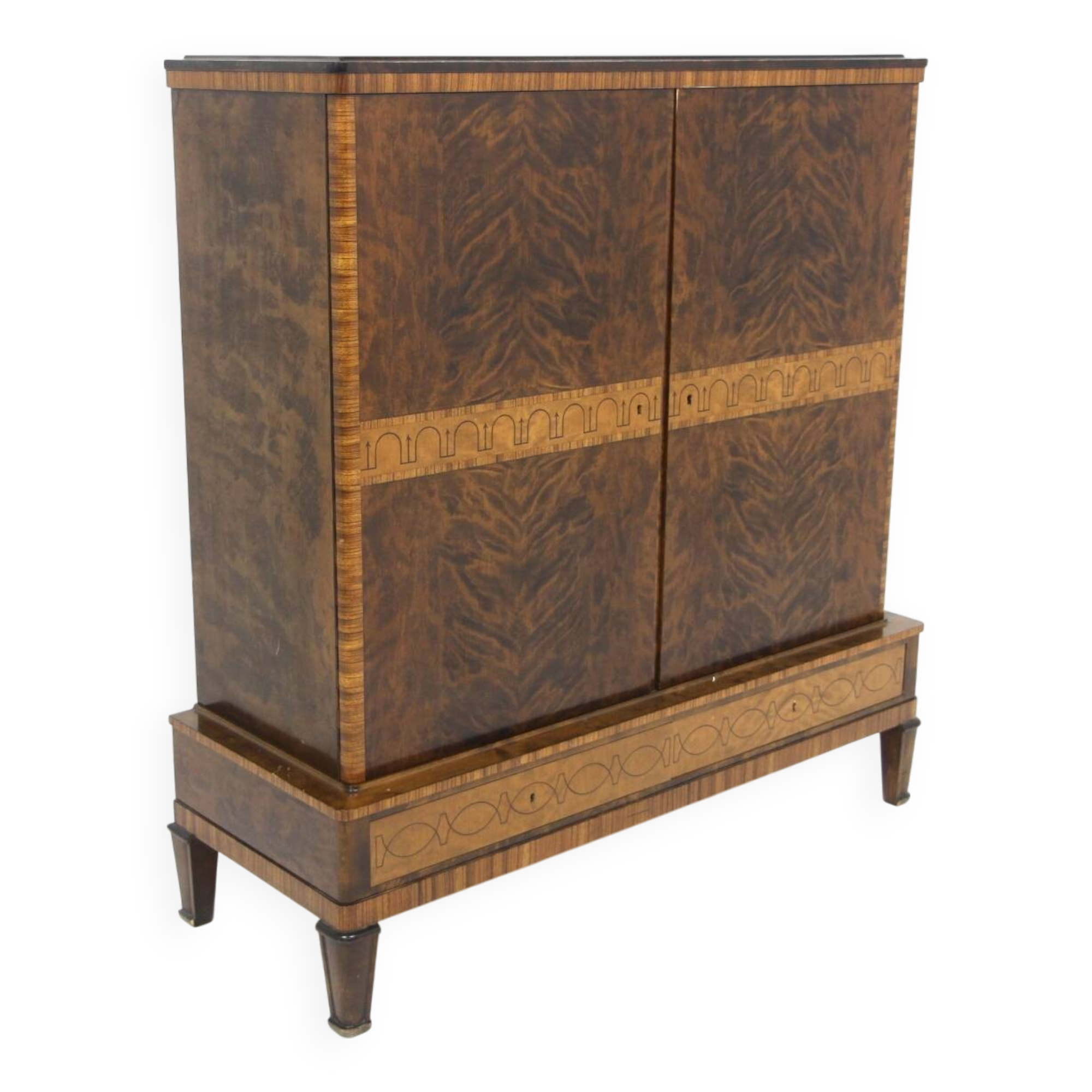 Scandinavian rosewood cabinet, Swedish modern, Sweden, 1920