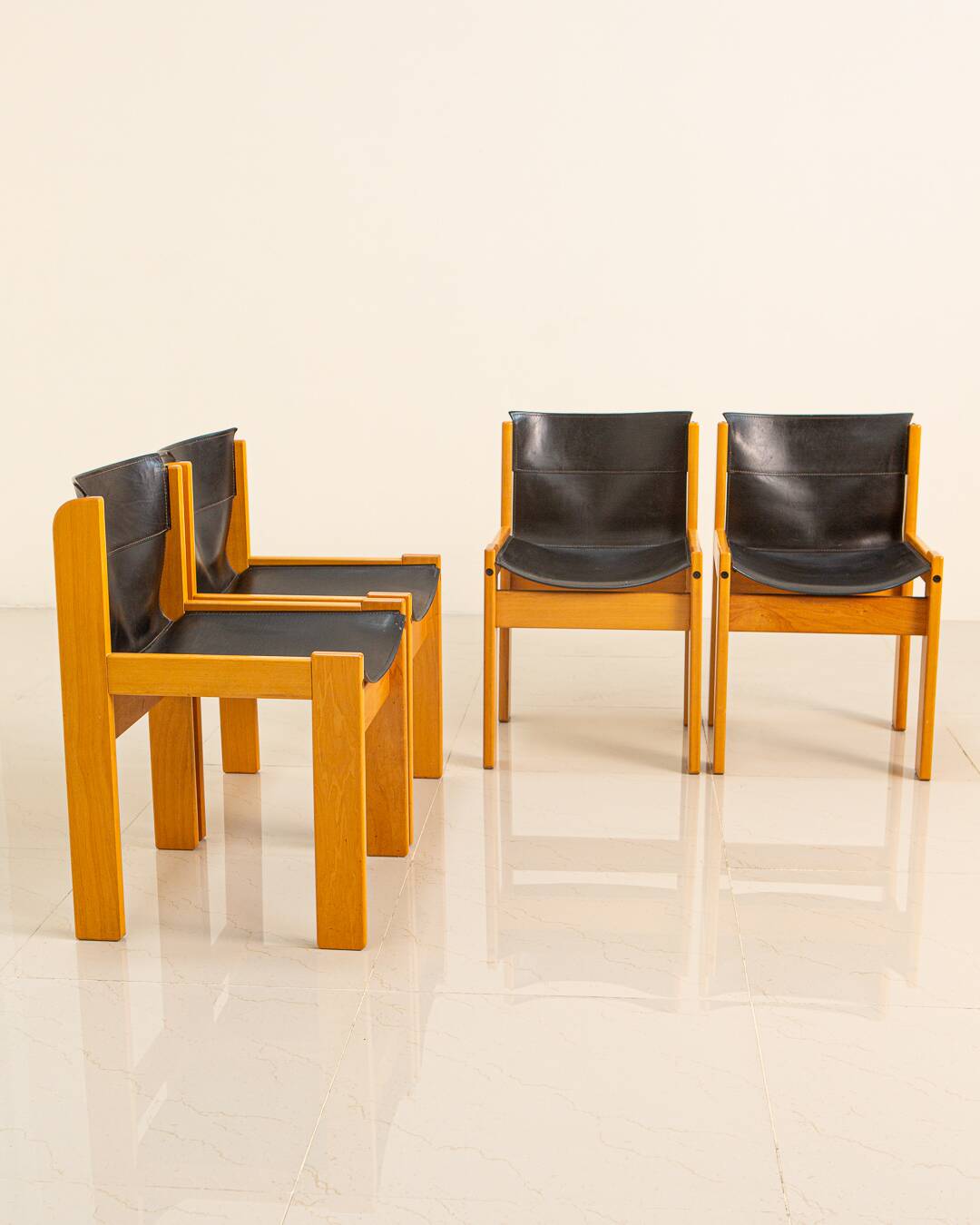 Set of 4 Italian chairs in wood and leather by Ibisco 70's