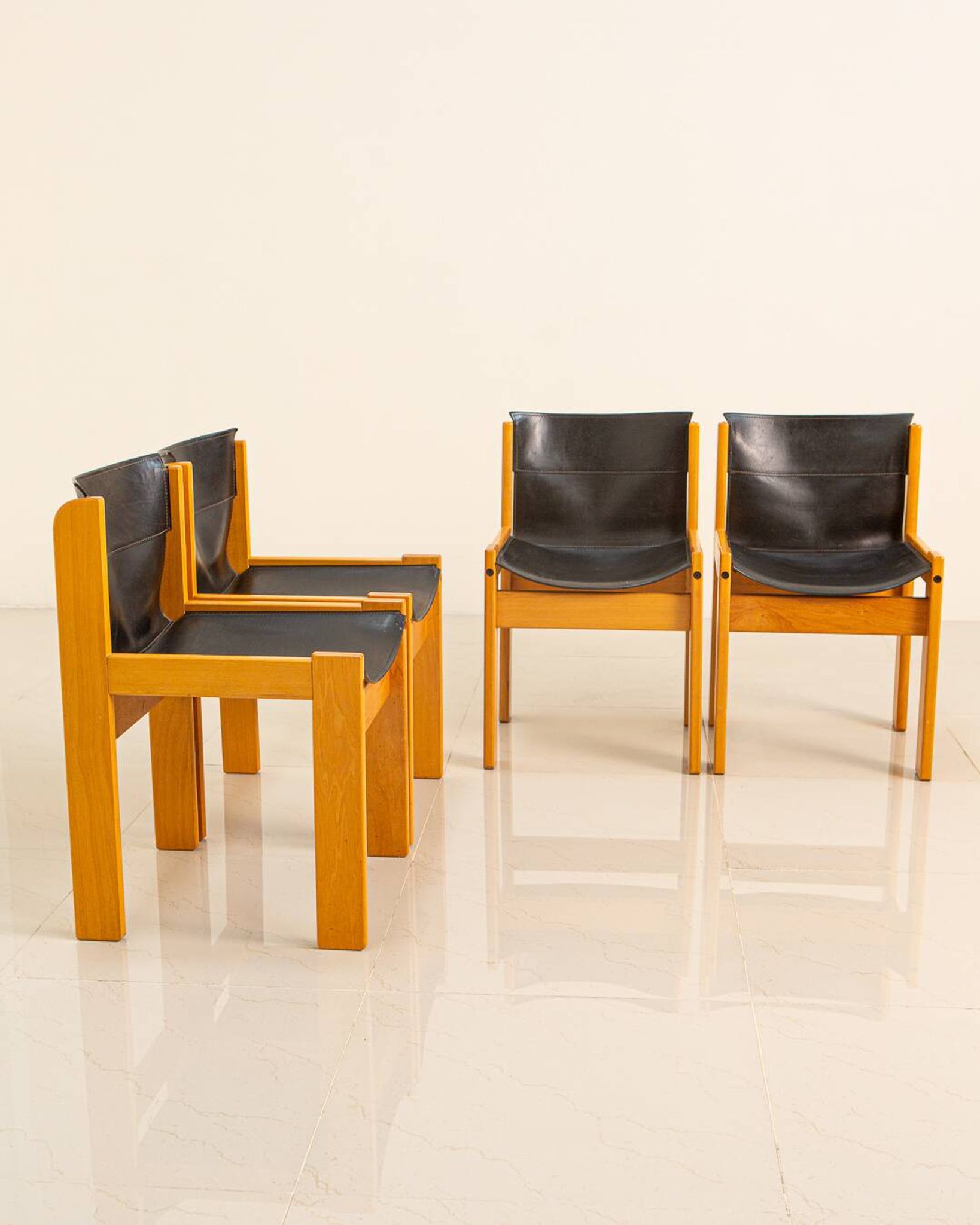 Set of 4 Italian chairs in wood and leather by Ibisco 70's