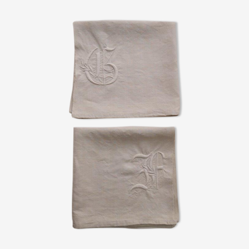 Set of 2 tea towels with embroidered monograms
