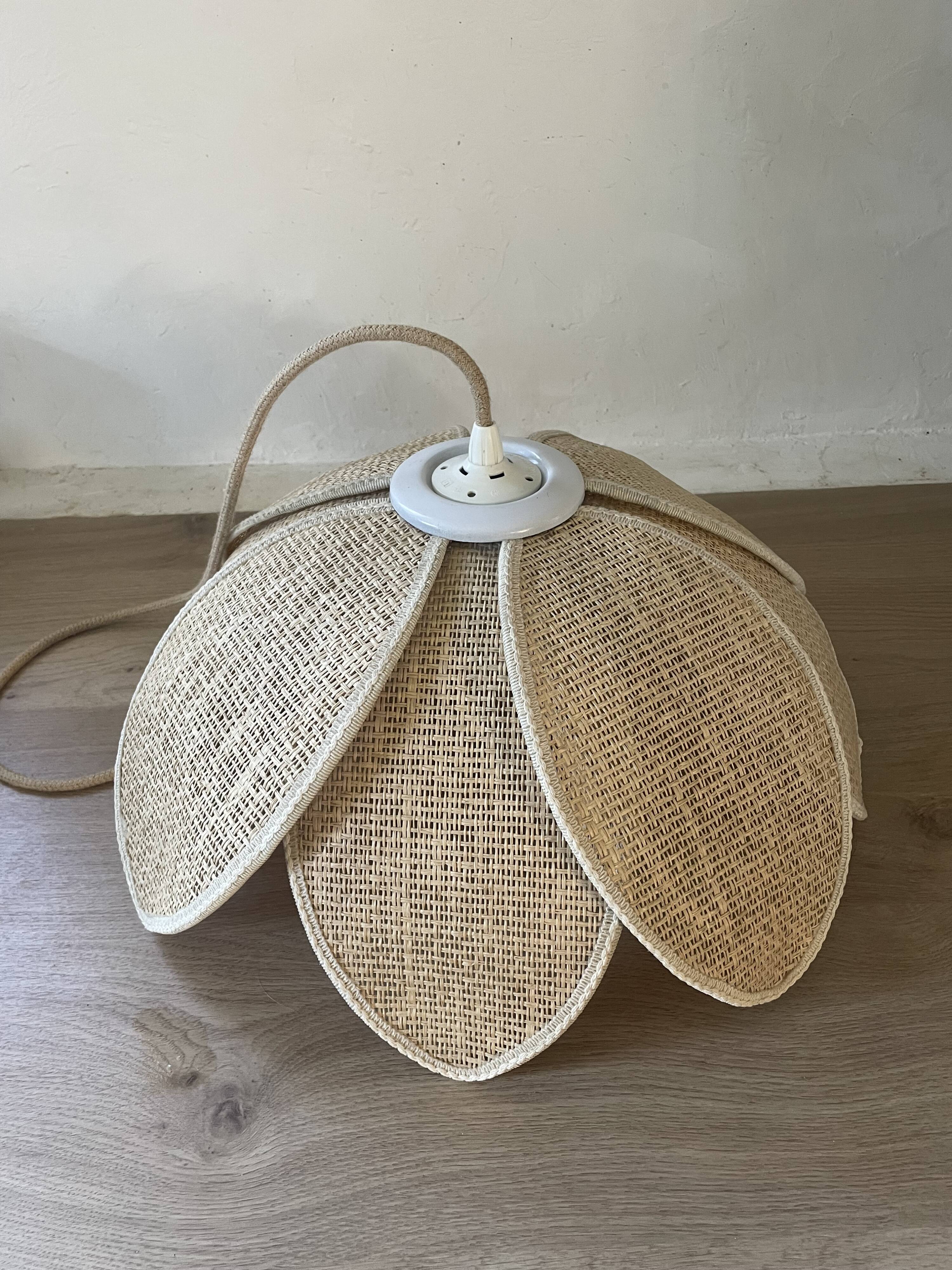 Vintage plant fibre lotus suspension