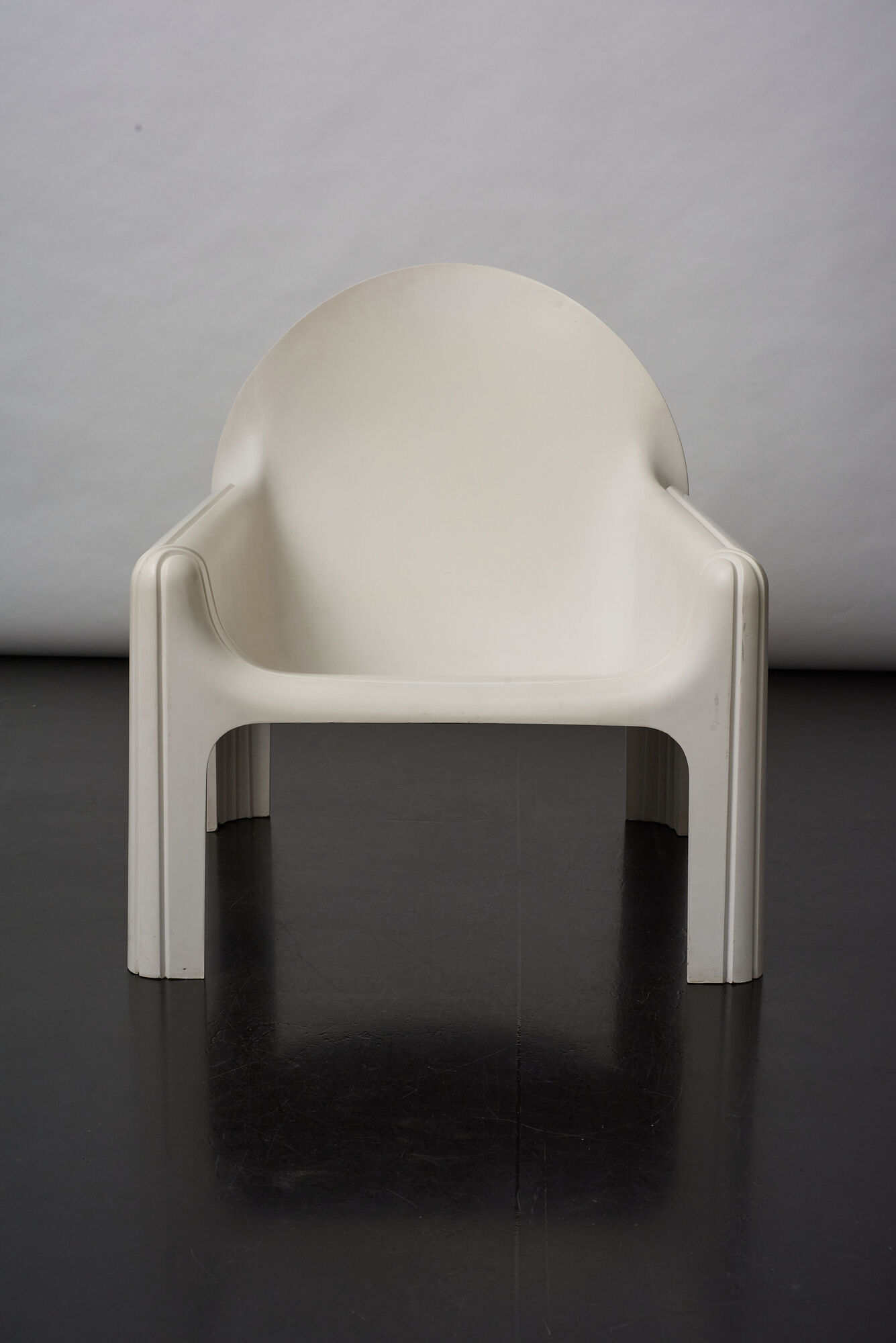 Fauteuil 4794 conçue par Gae Aulenti de Kartell, 1974