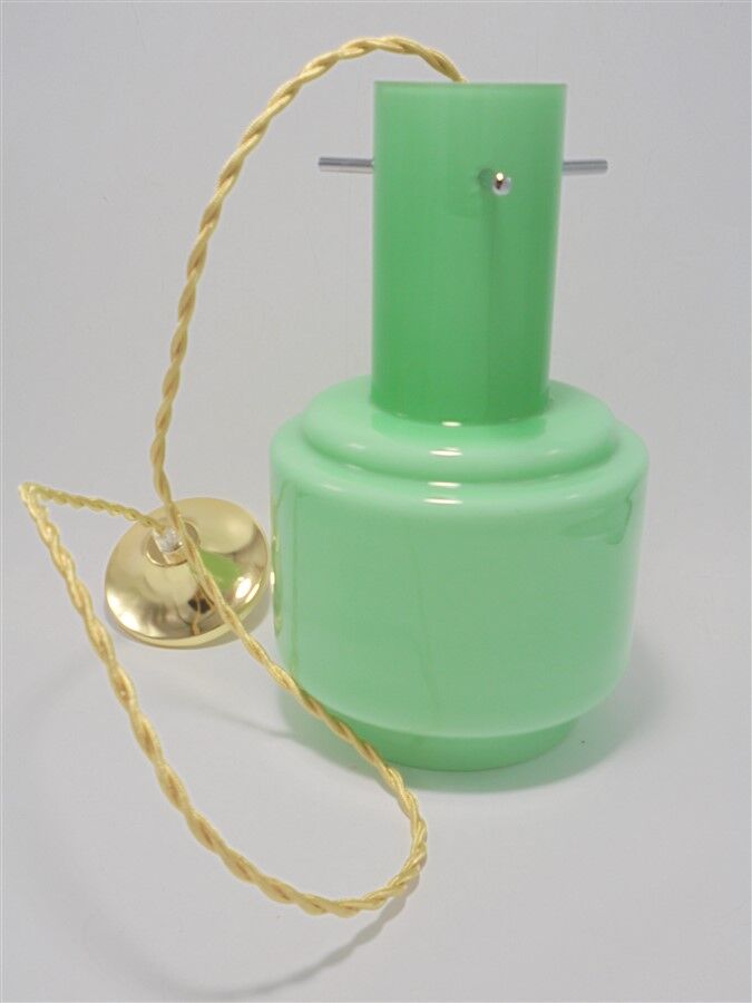 Green vintage suspension