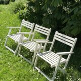 Folding slatted garden armchairs