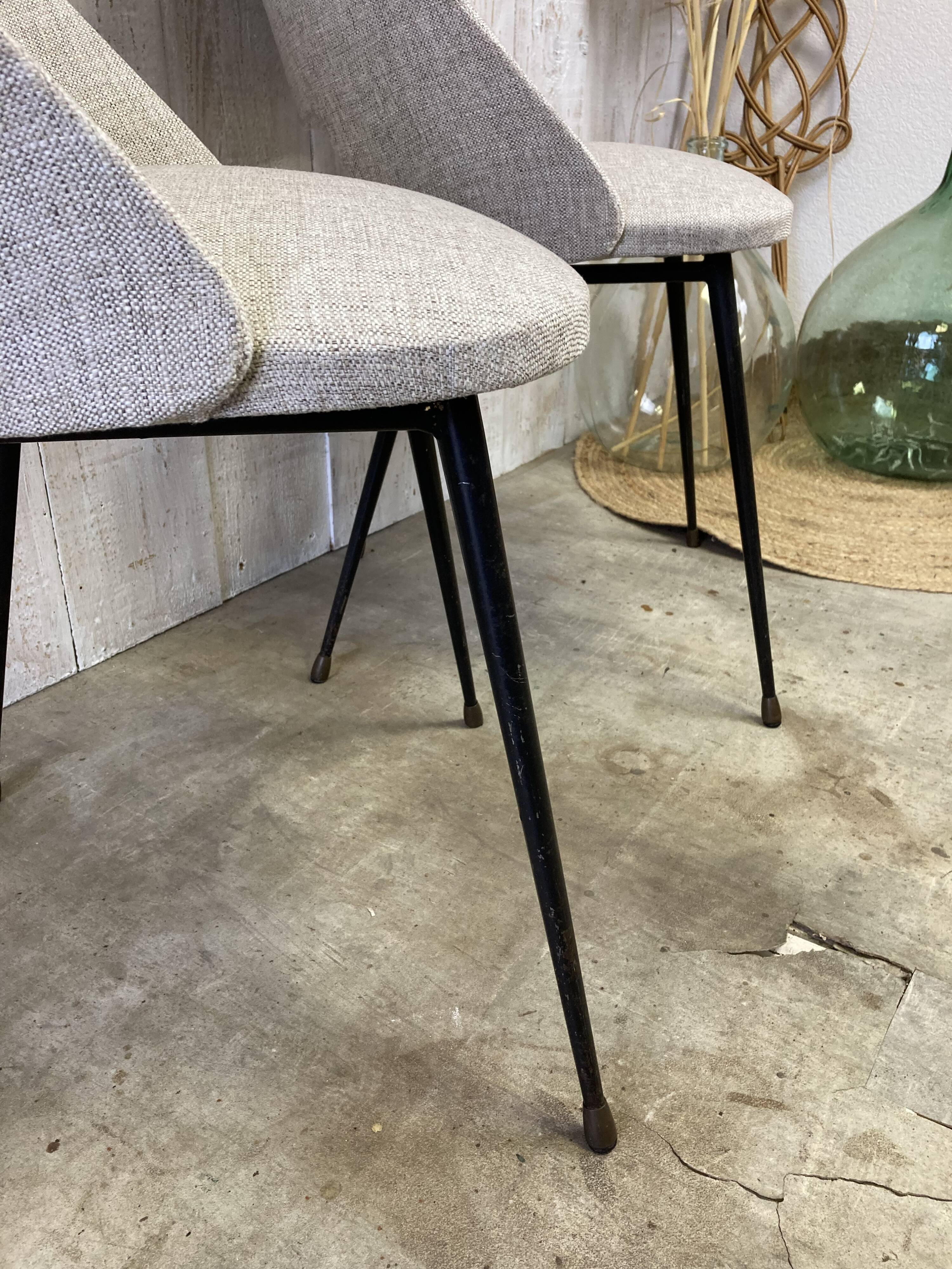 Paire de chaises des années 50