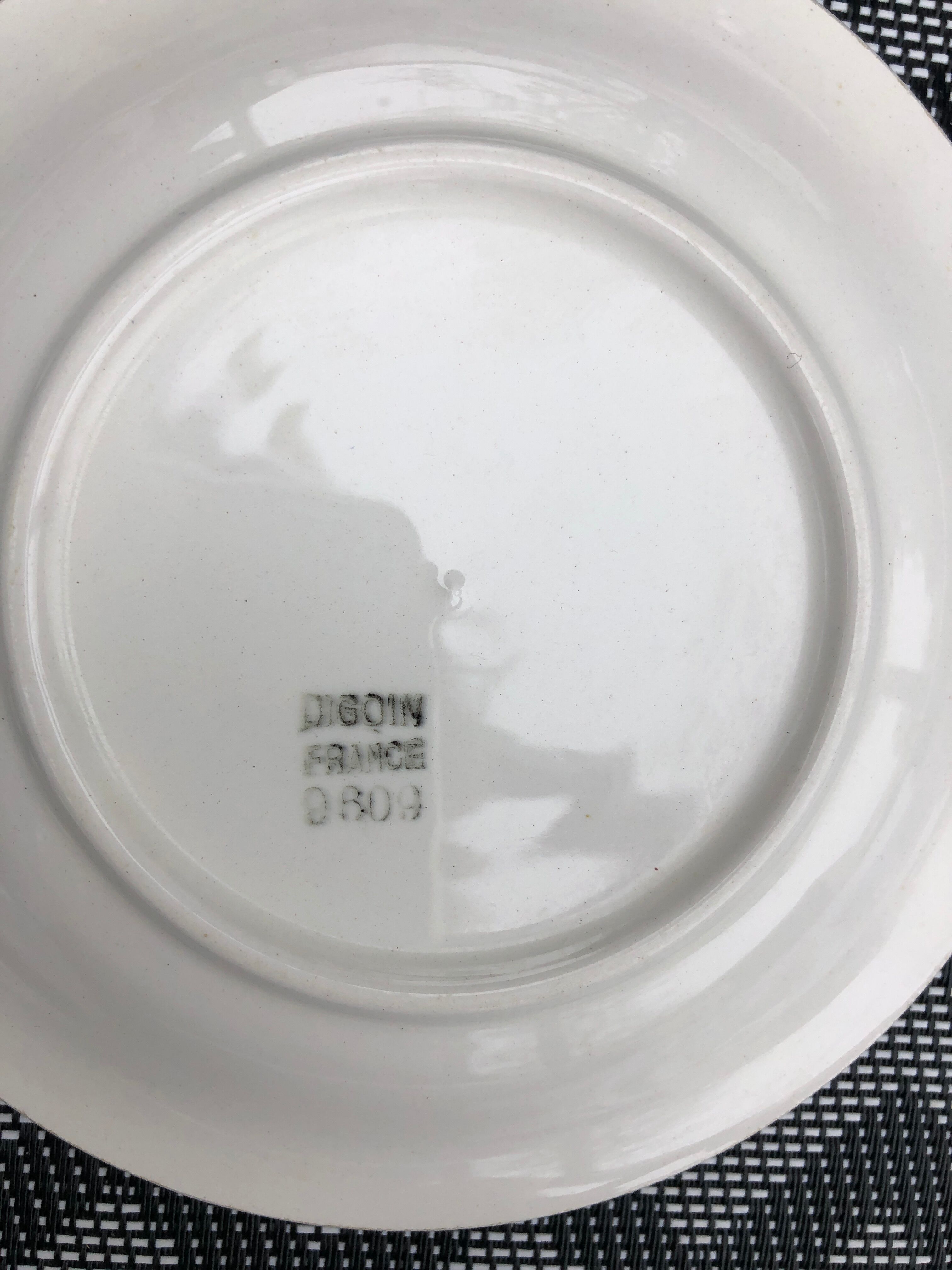 Set of 4 saucers digoin