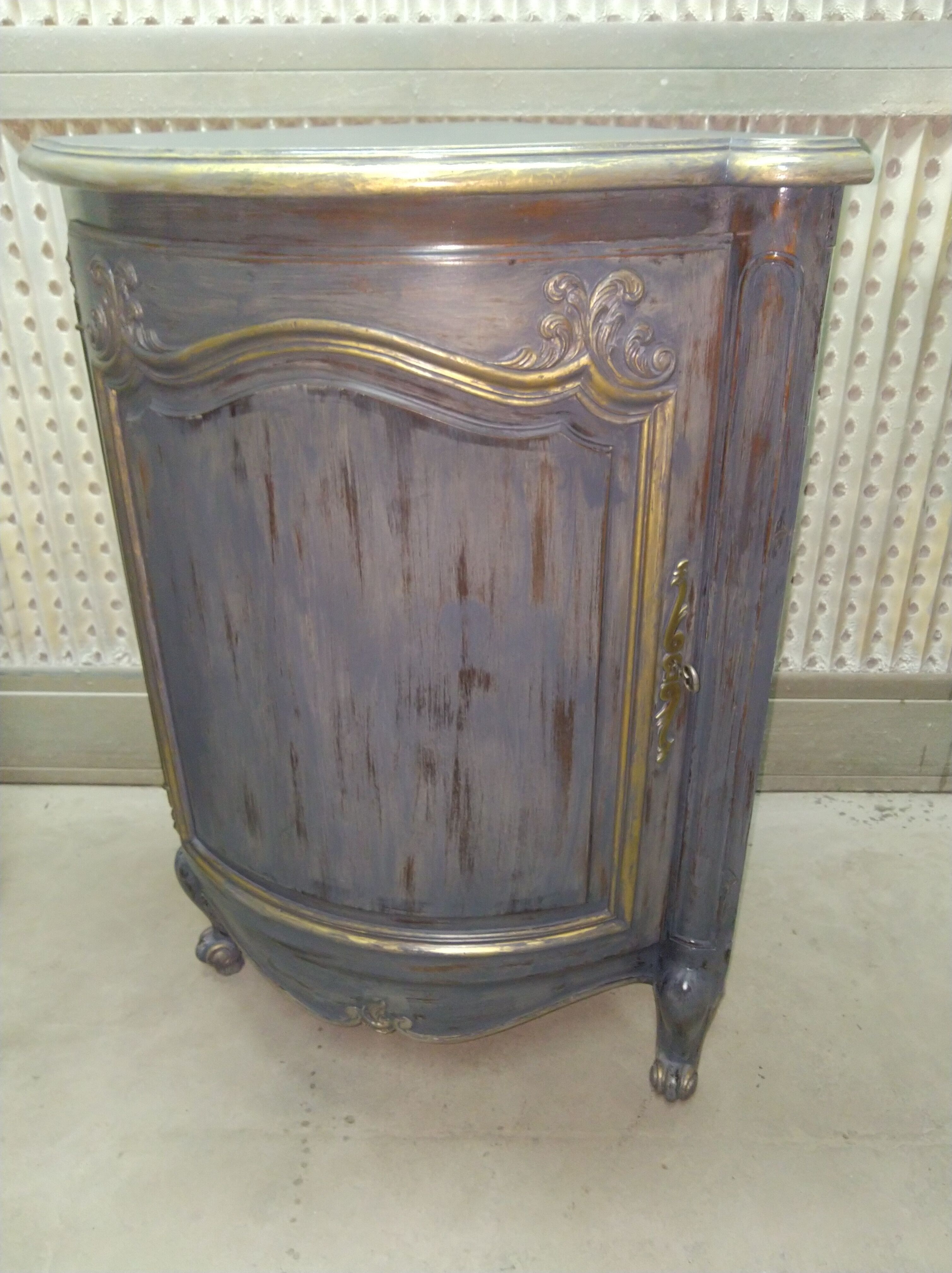 Pair of solid walnut notches painted and patinated around 1950