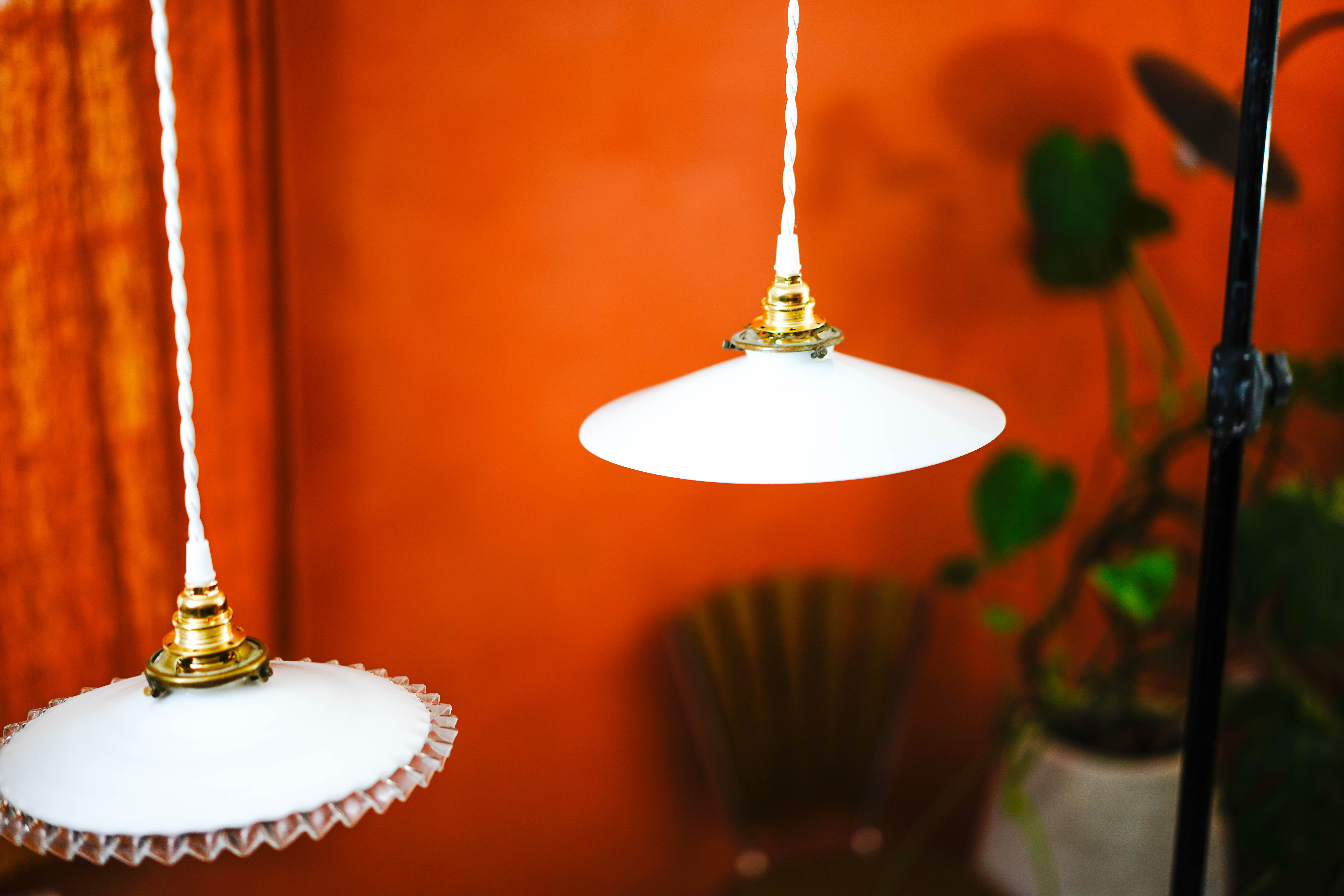 Trio suspensions opaline