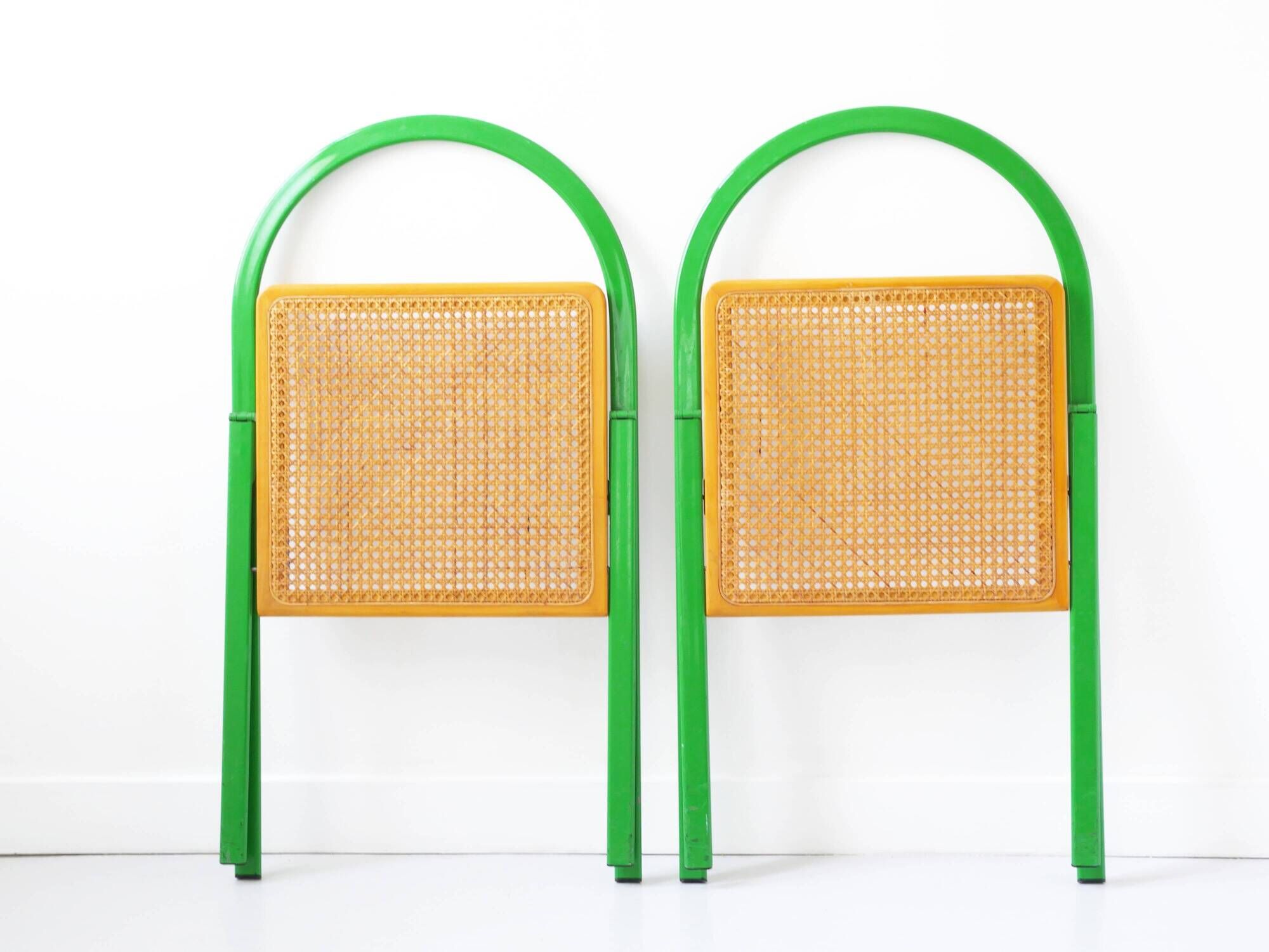 2 Chaises pliantes en cannage Giorgio Cattelan