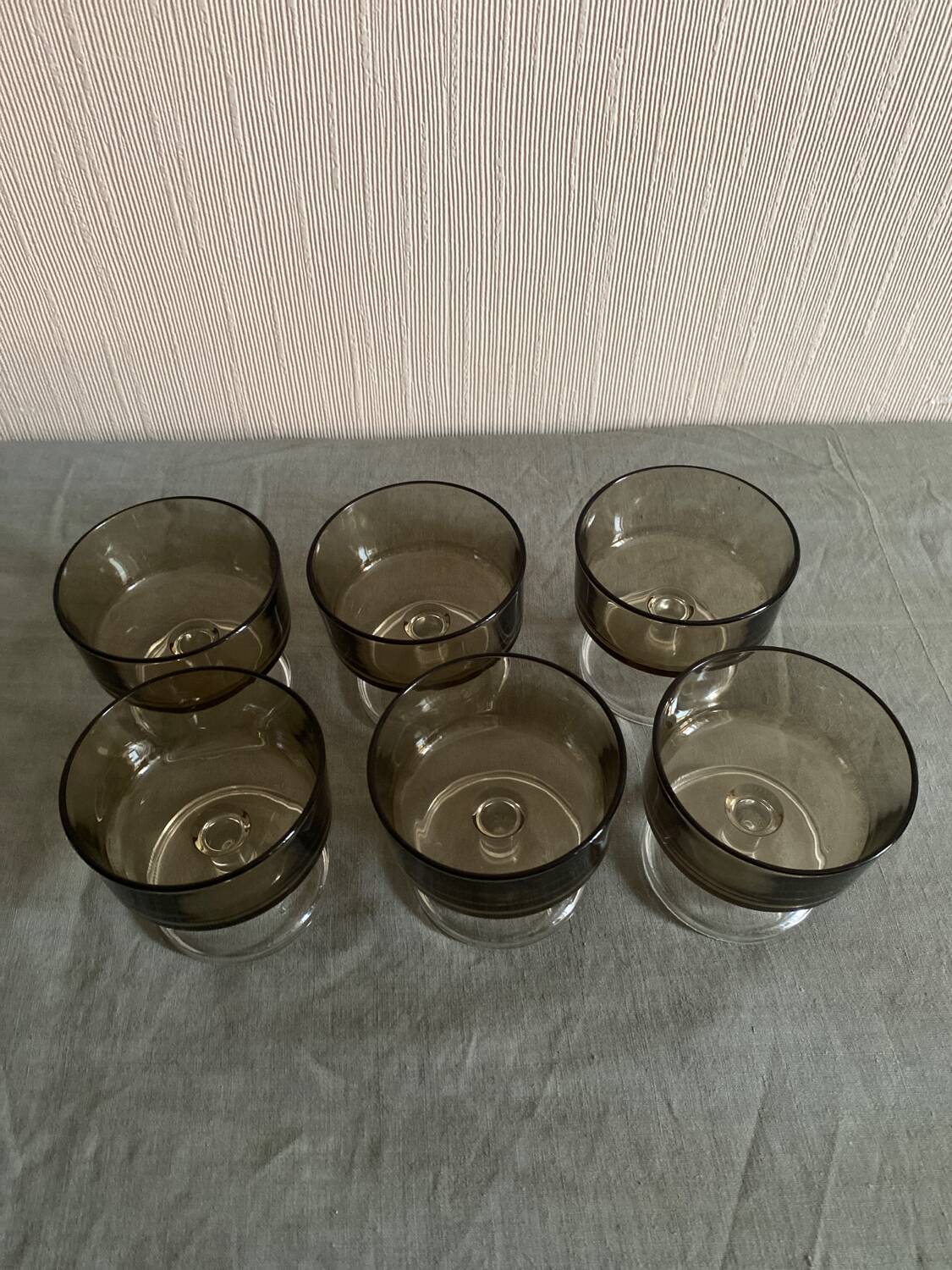 6 Luminarc smoked glass champagne glasses