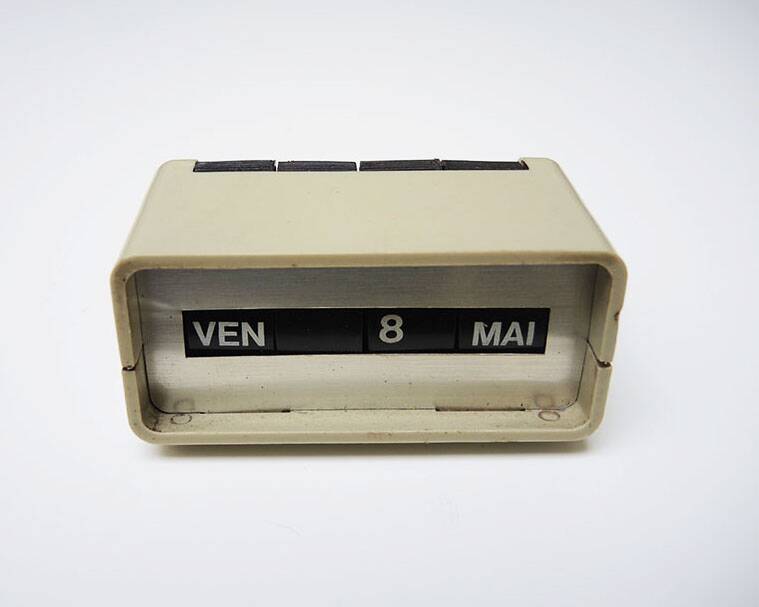 Old Perpetual Calendar 60s/70s