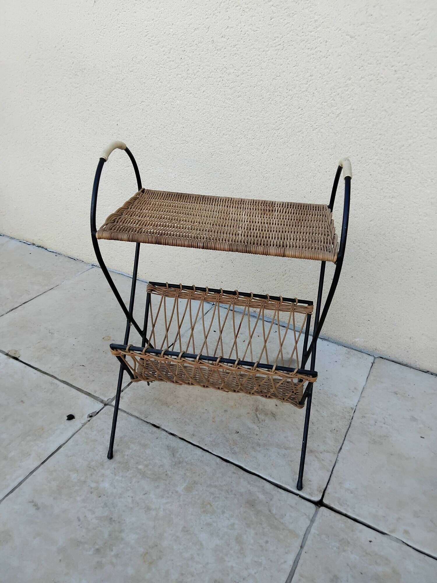 Porte revues vintage métal osier