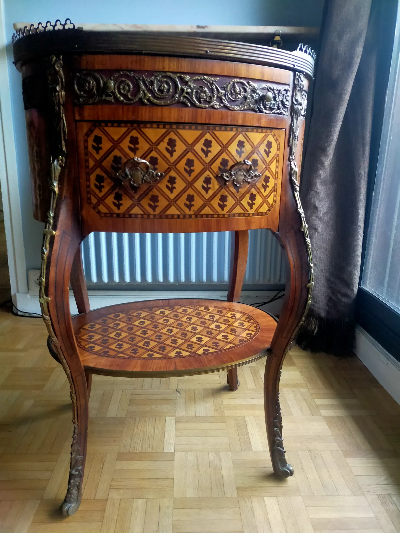 Side table Happiness of the day Louis XV