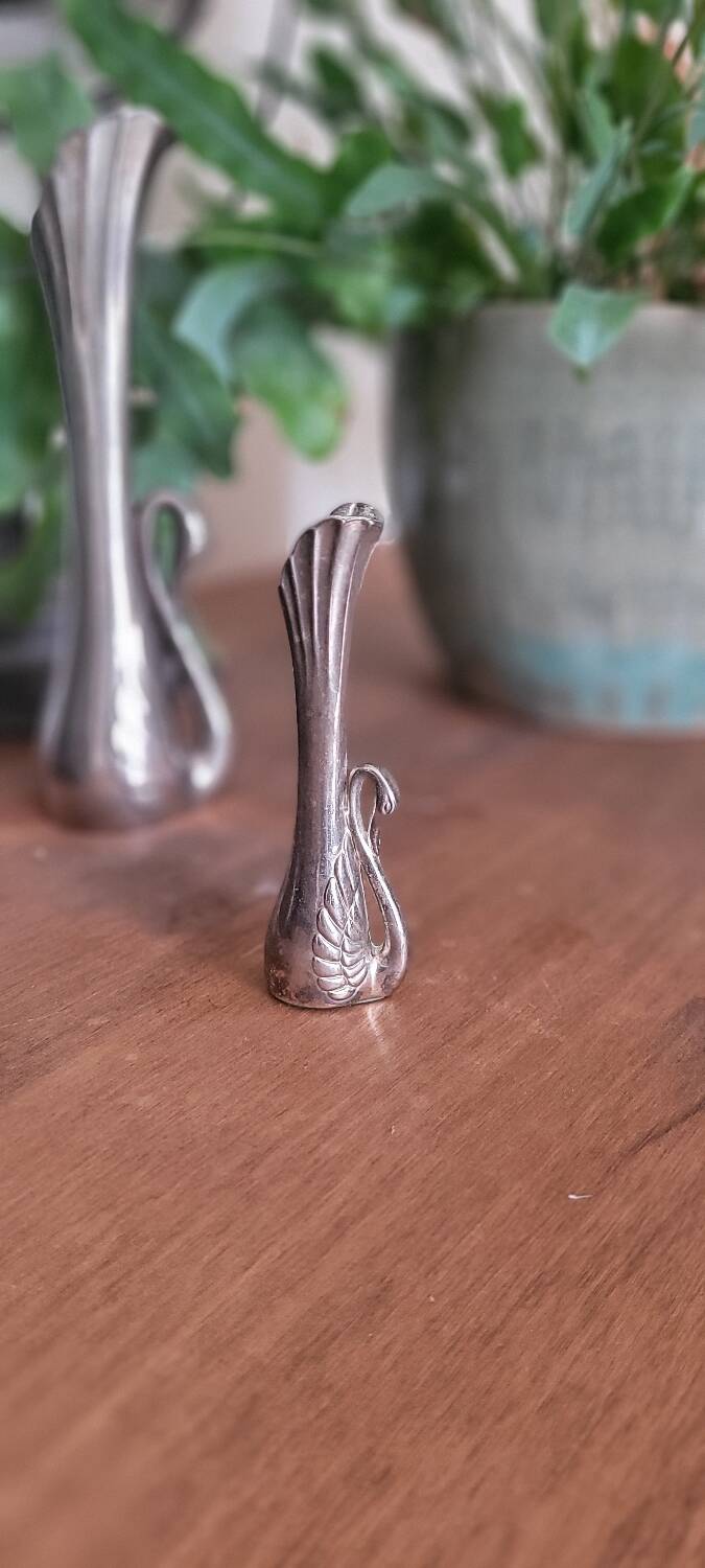 Small swan soliflore