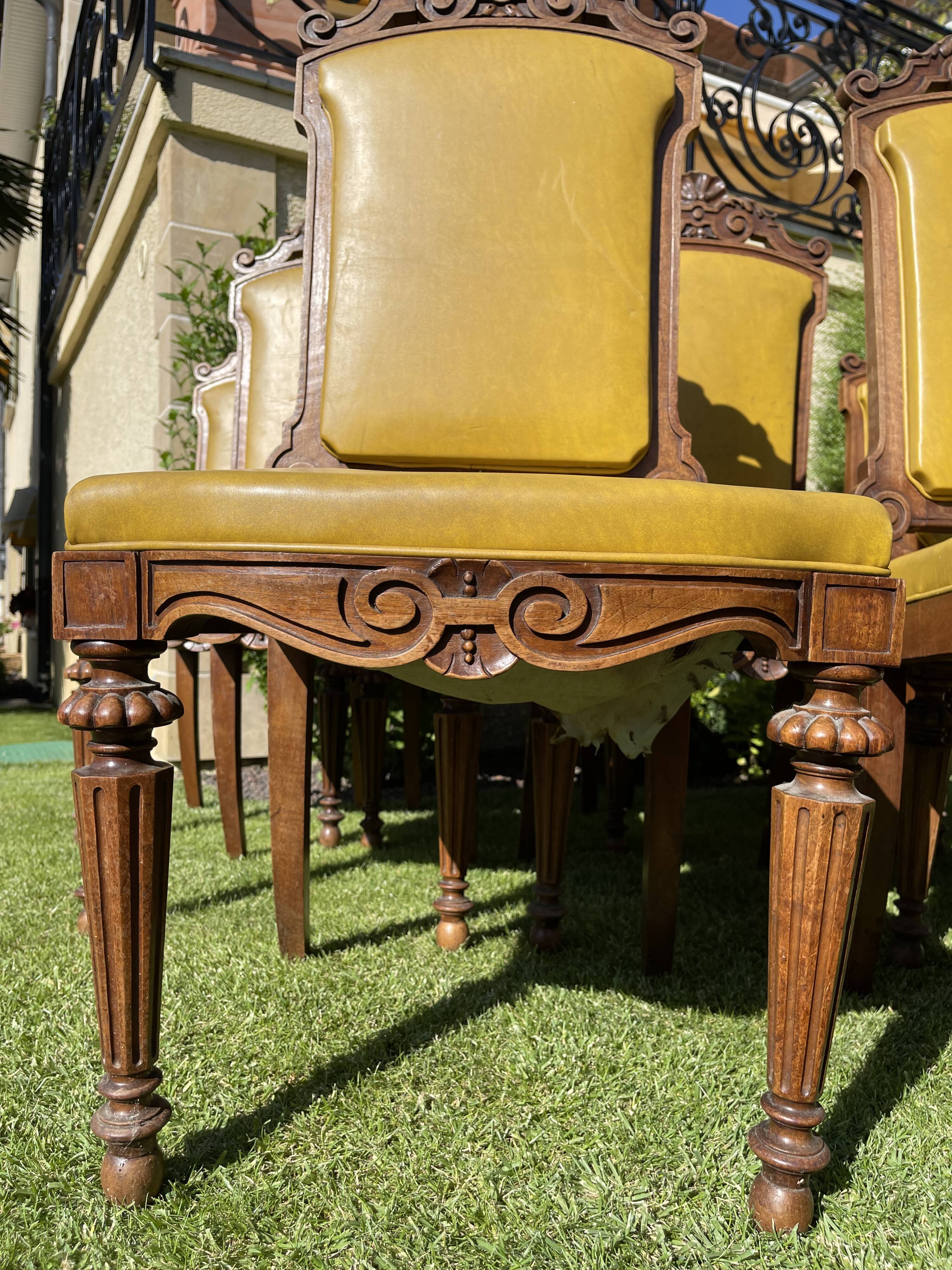 Suite 9 Walnut Chairs Napoleon III Era - XIXth